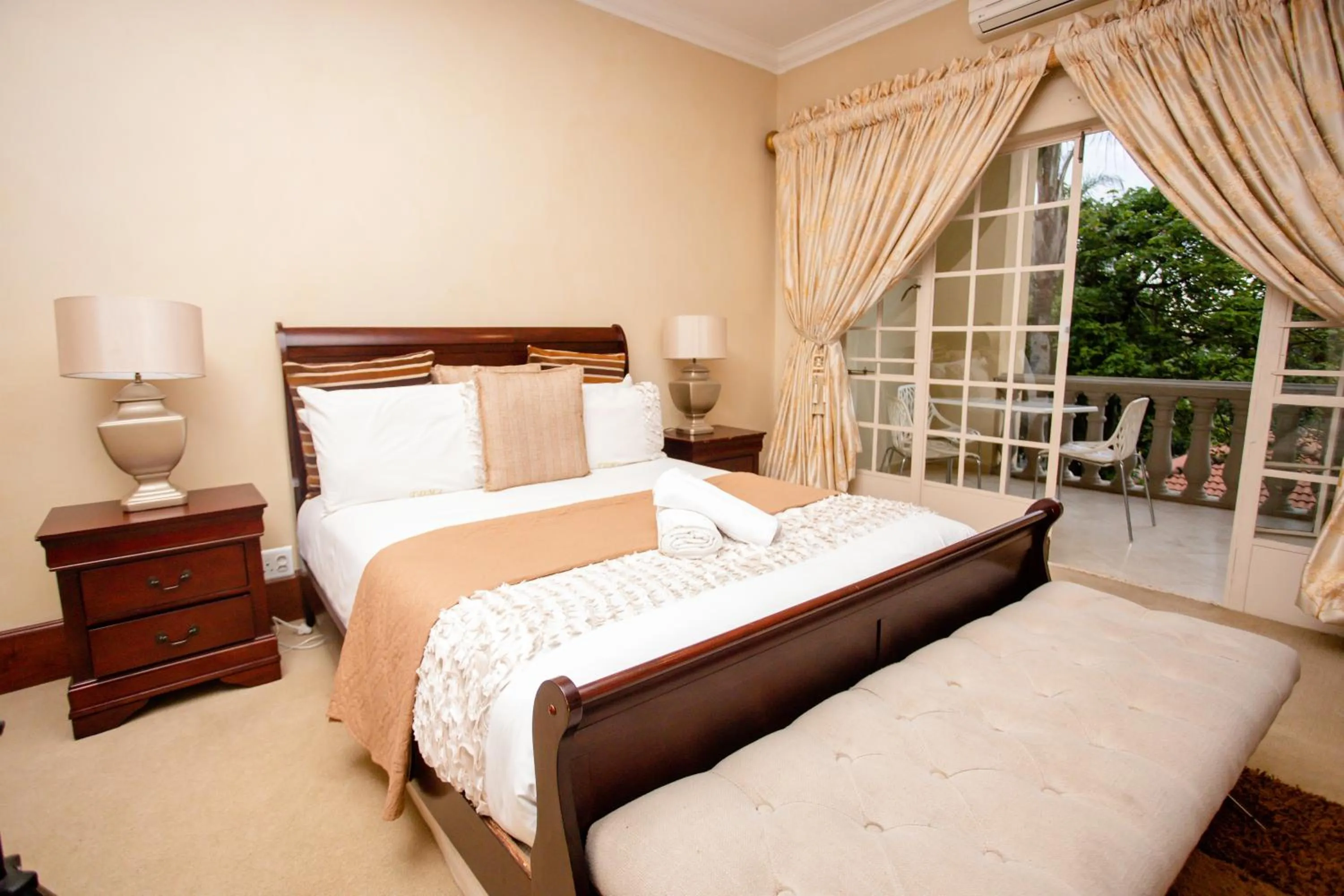 Bedroom, Bed in TDM's Boutique Guest House