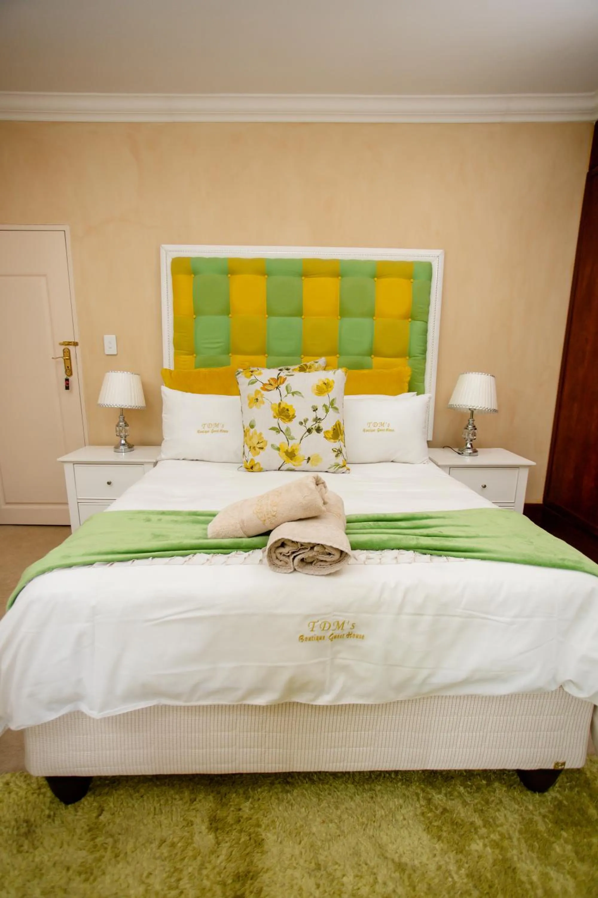 Bed in TDM's Boutique Guest House