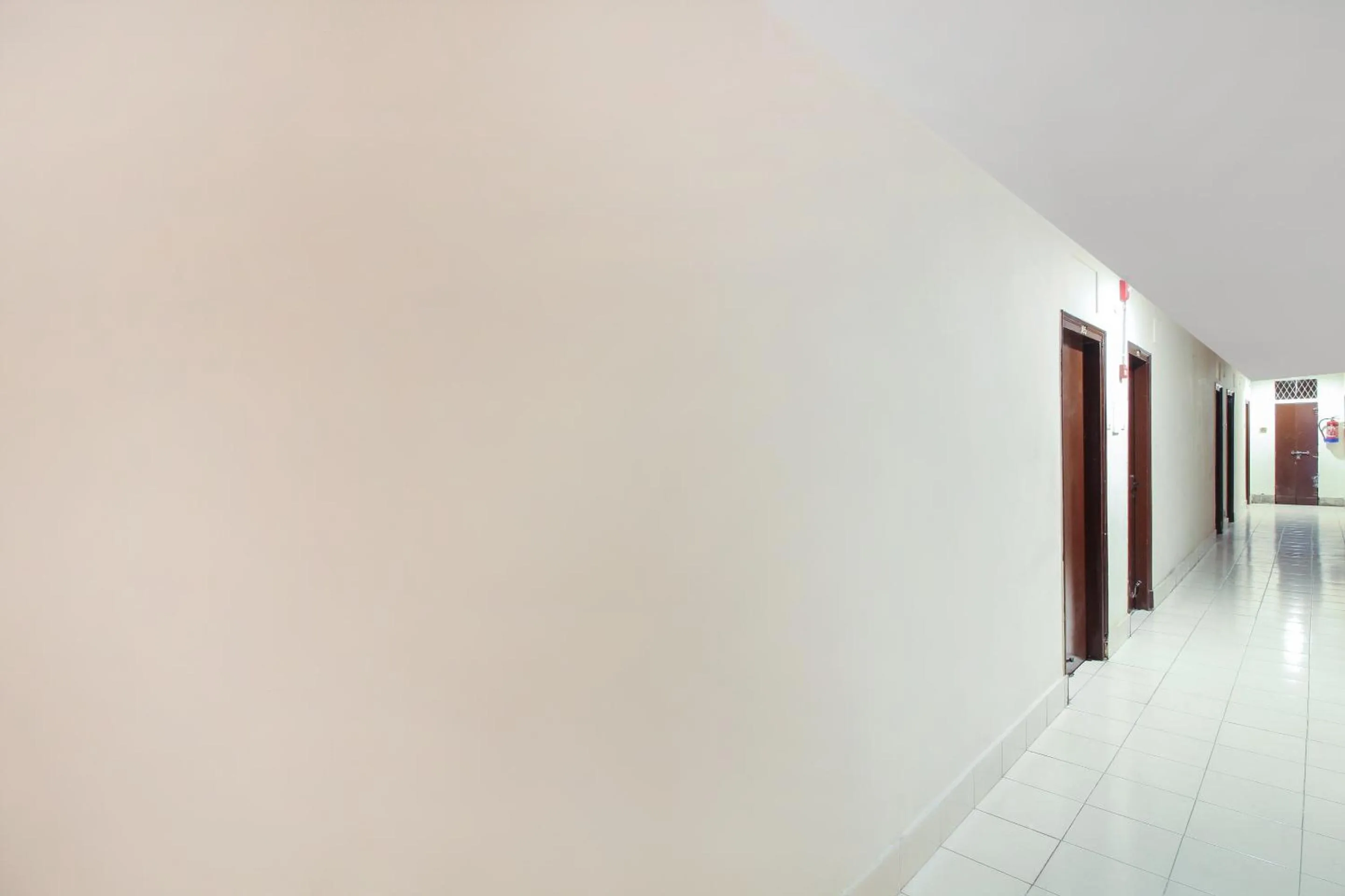 Lobby or reception in Hotel O Regal Near Paradise Circle