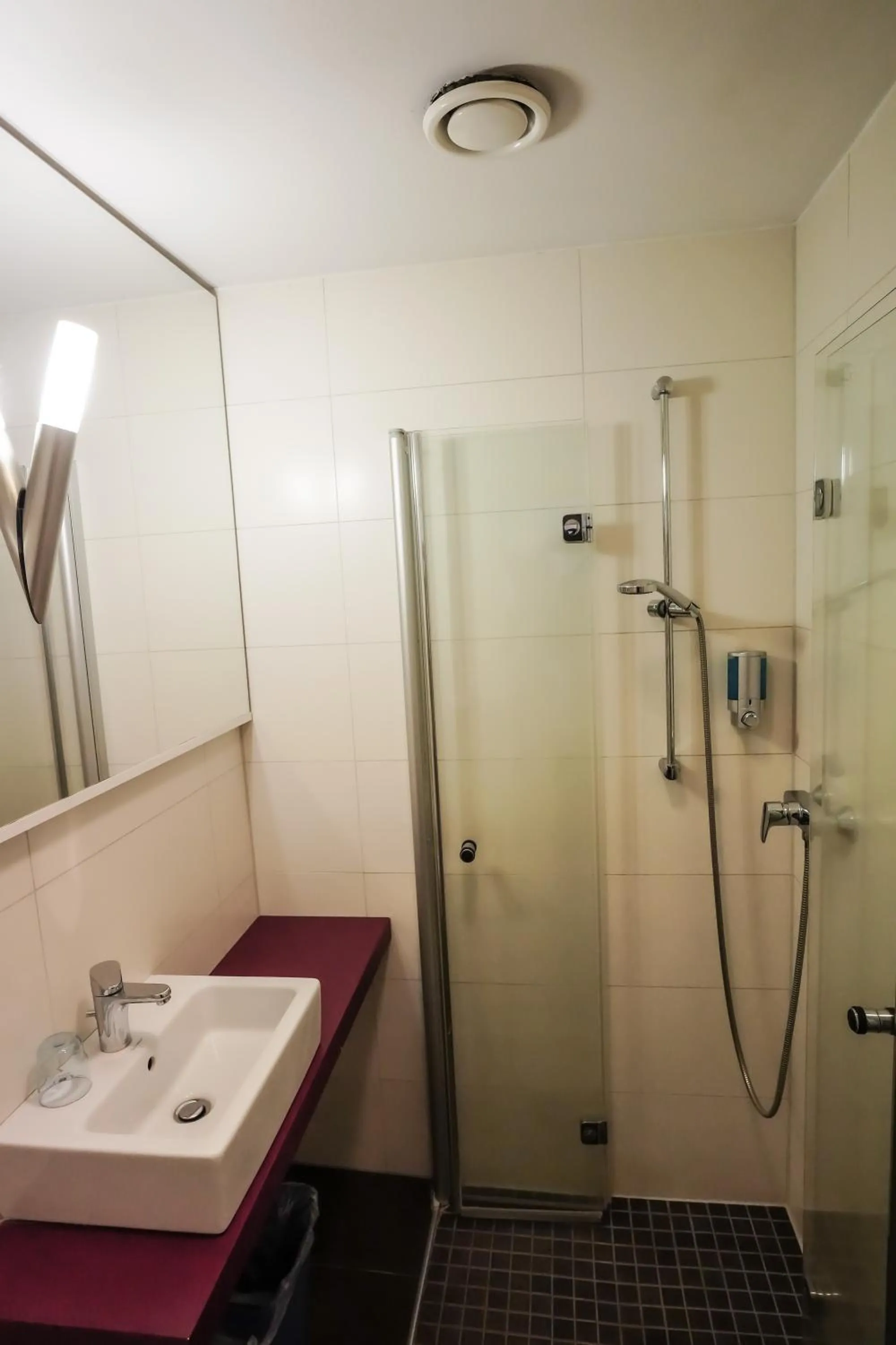Shower in Hotel Stadt Daun