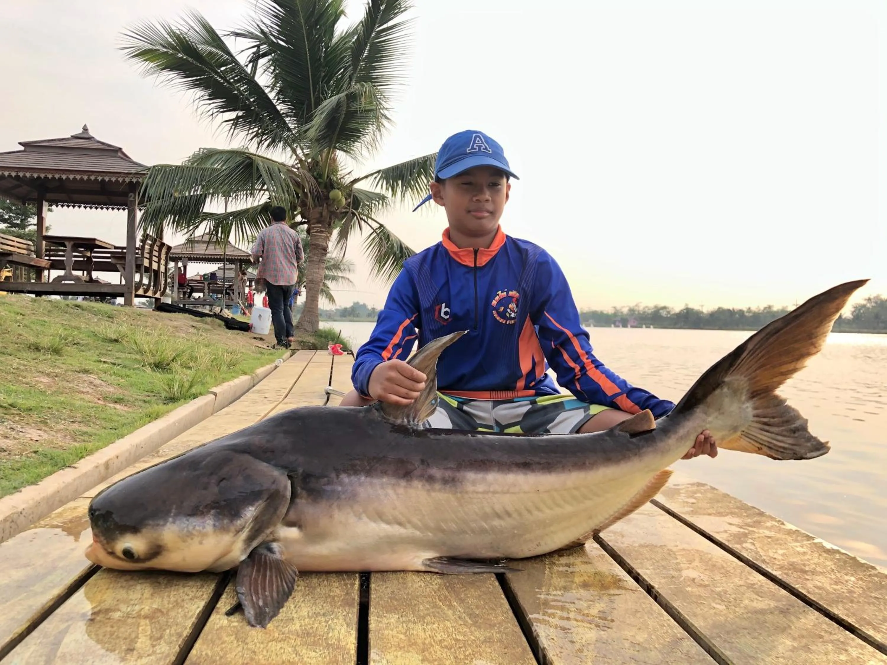 People in Beung Sampathuan Nakornchaisri Resort