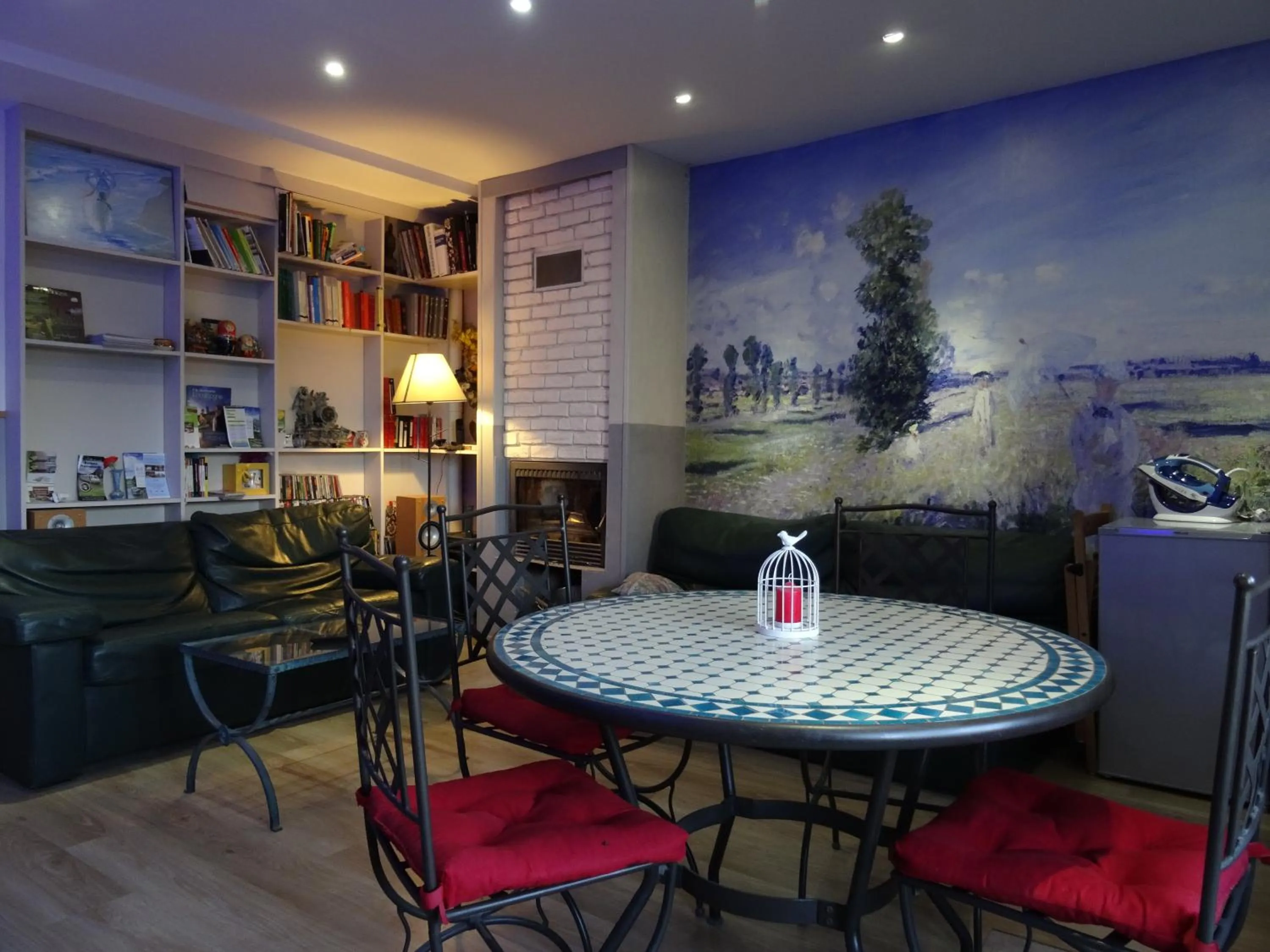 Dining area in Datcha Bourguignonne, Chambres & Gîte