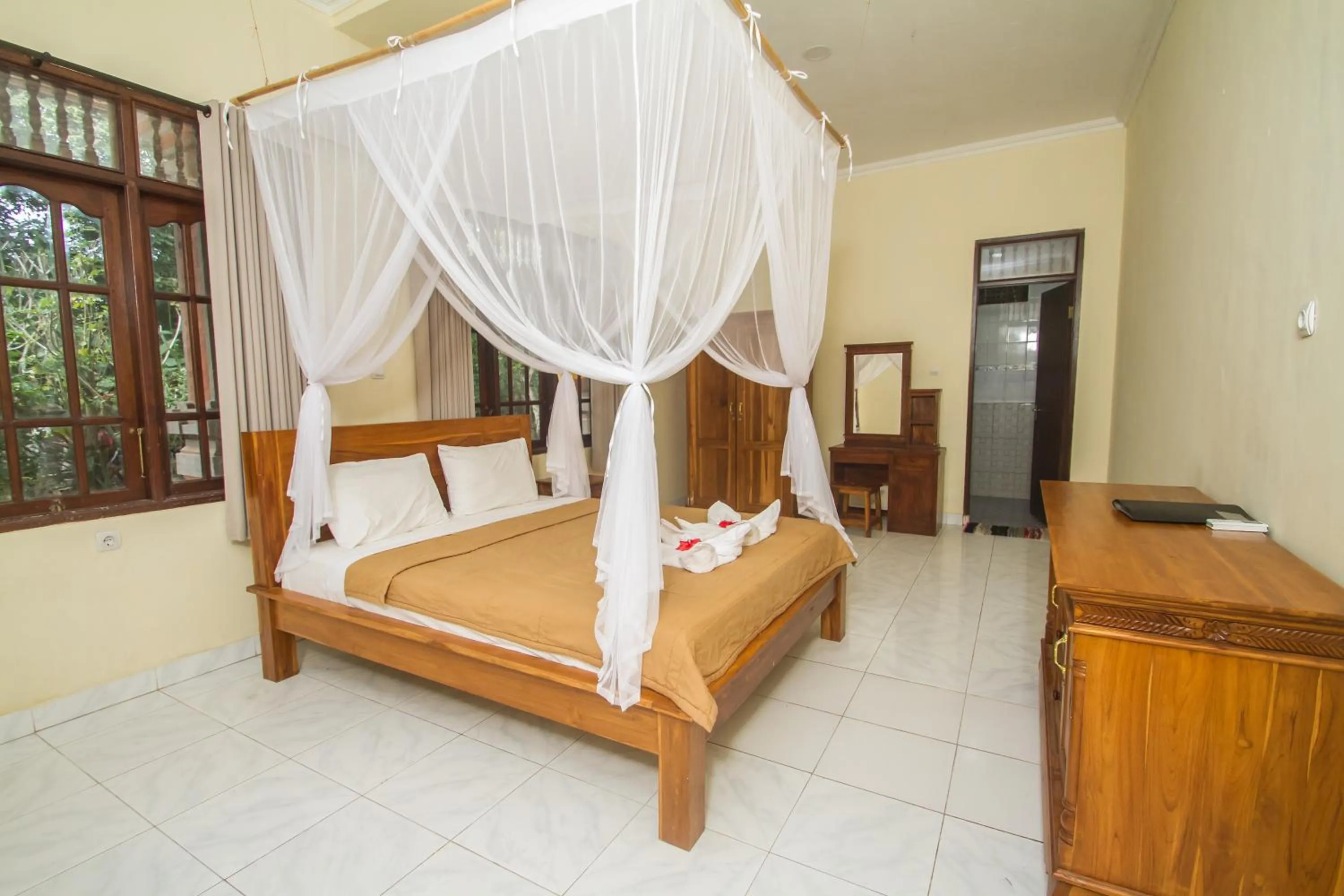 Bed in Omah D'Taman by EPS