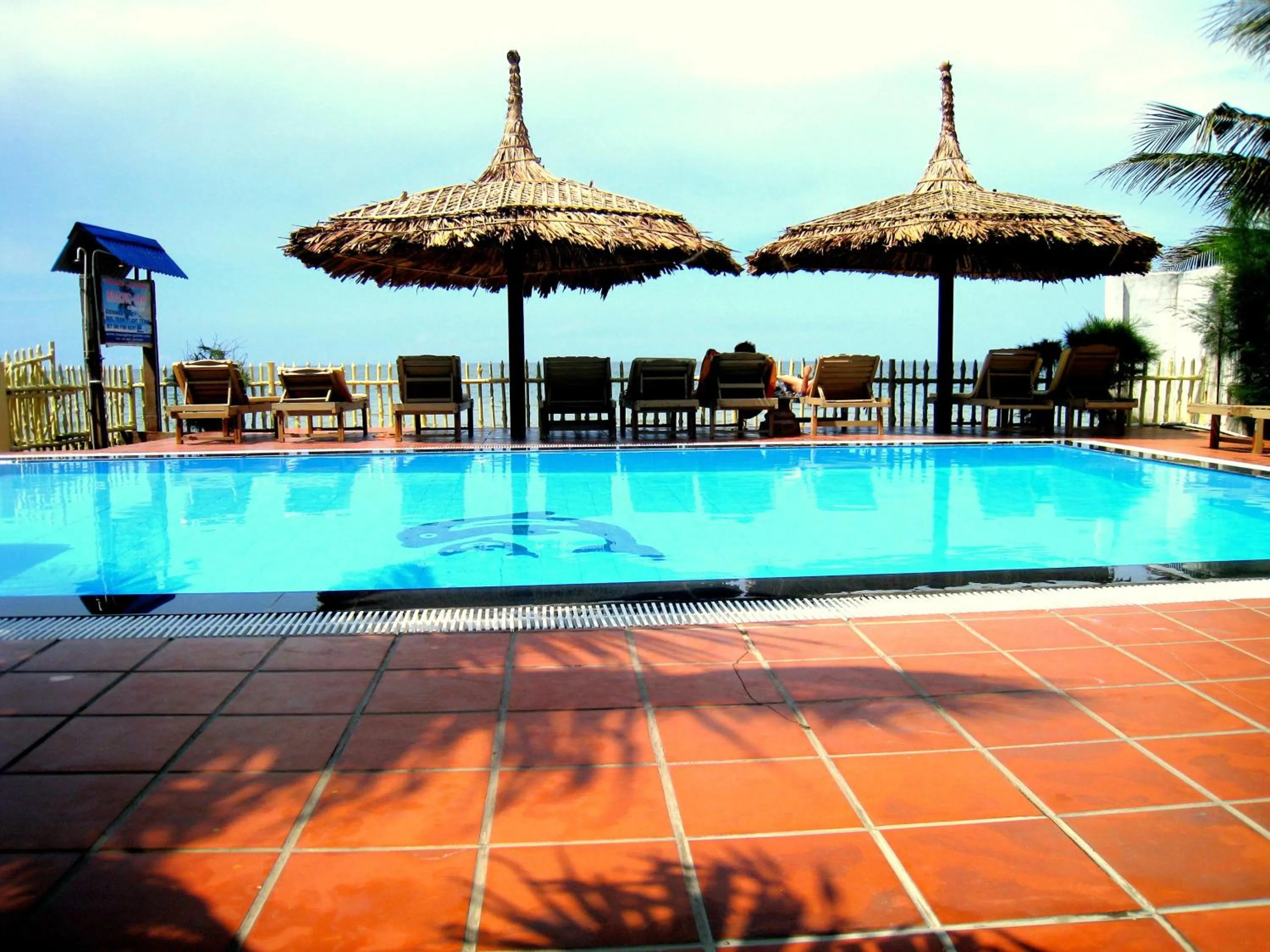 Swimming pool in Hoang Kim Golden Resort
