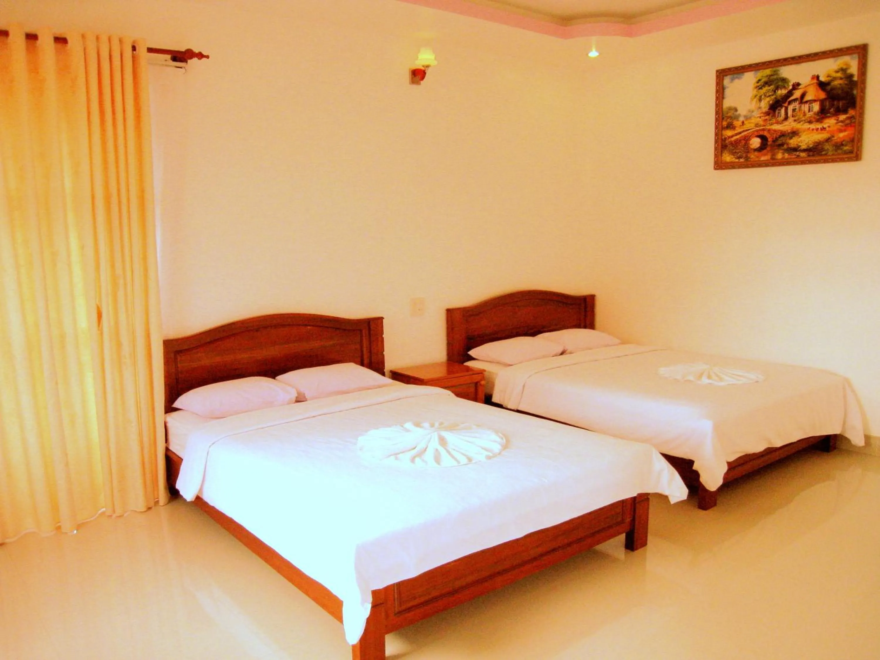 Bedroom, Bed in Hoang Kim Golden Resort