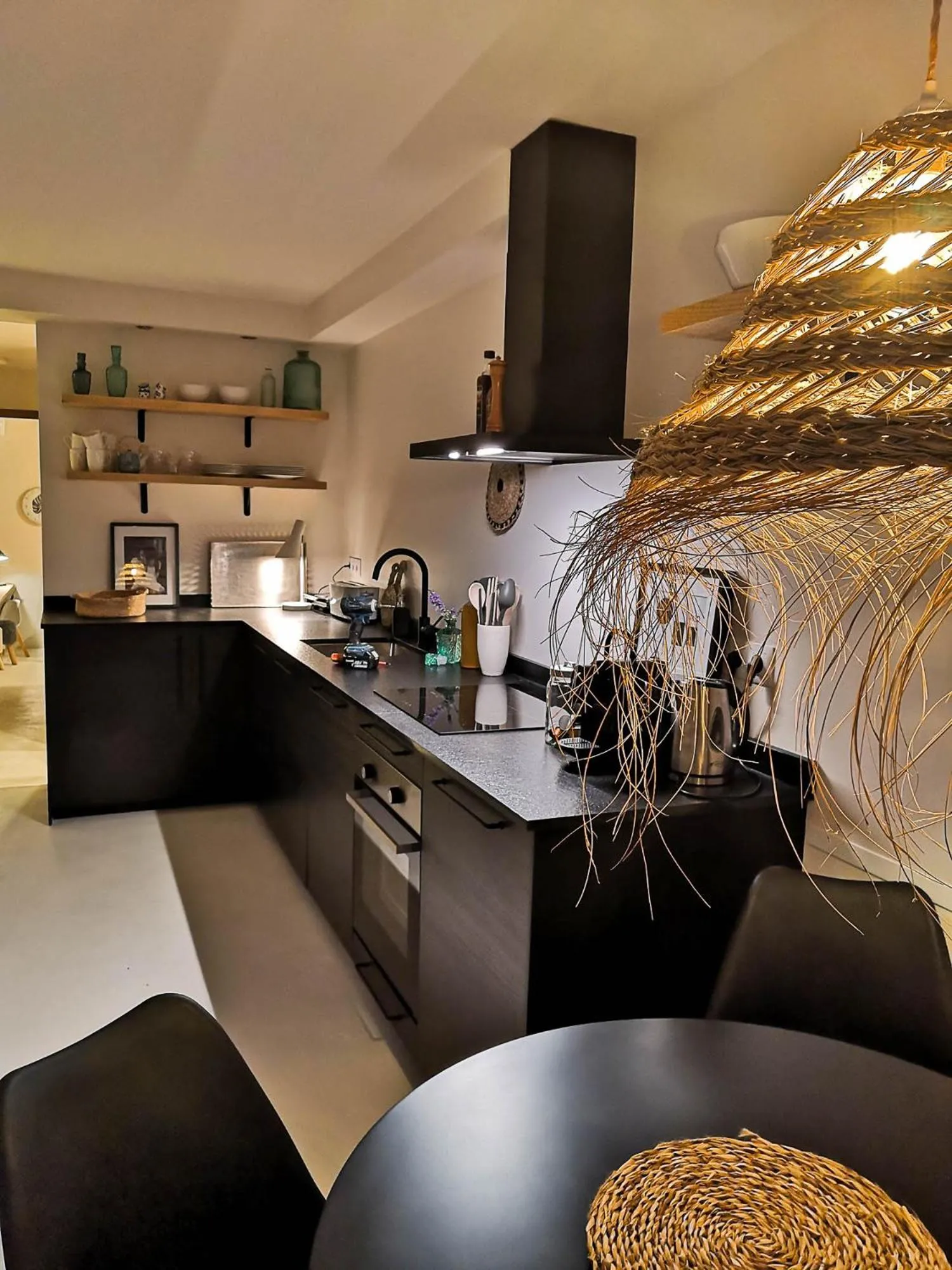 Coffee/tea facilities in Ronda Center Apartments with Pool