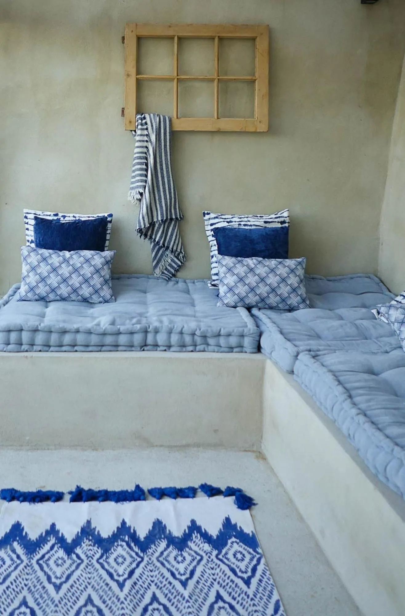 Patio, Bed in Ronda Center Apartments with Pool