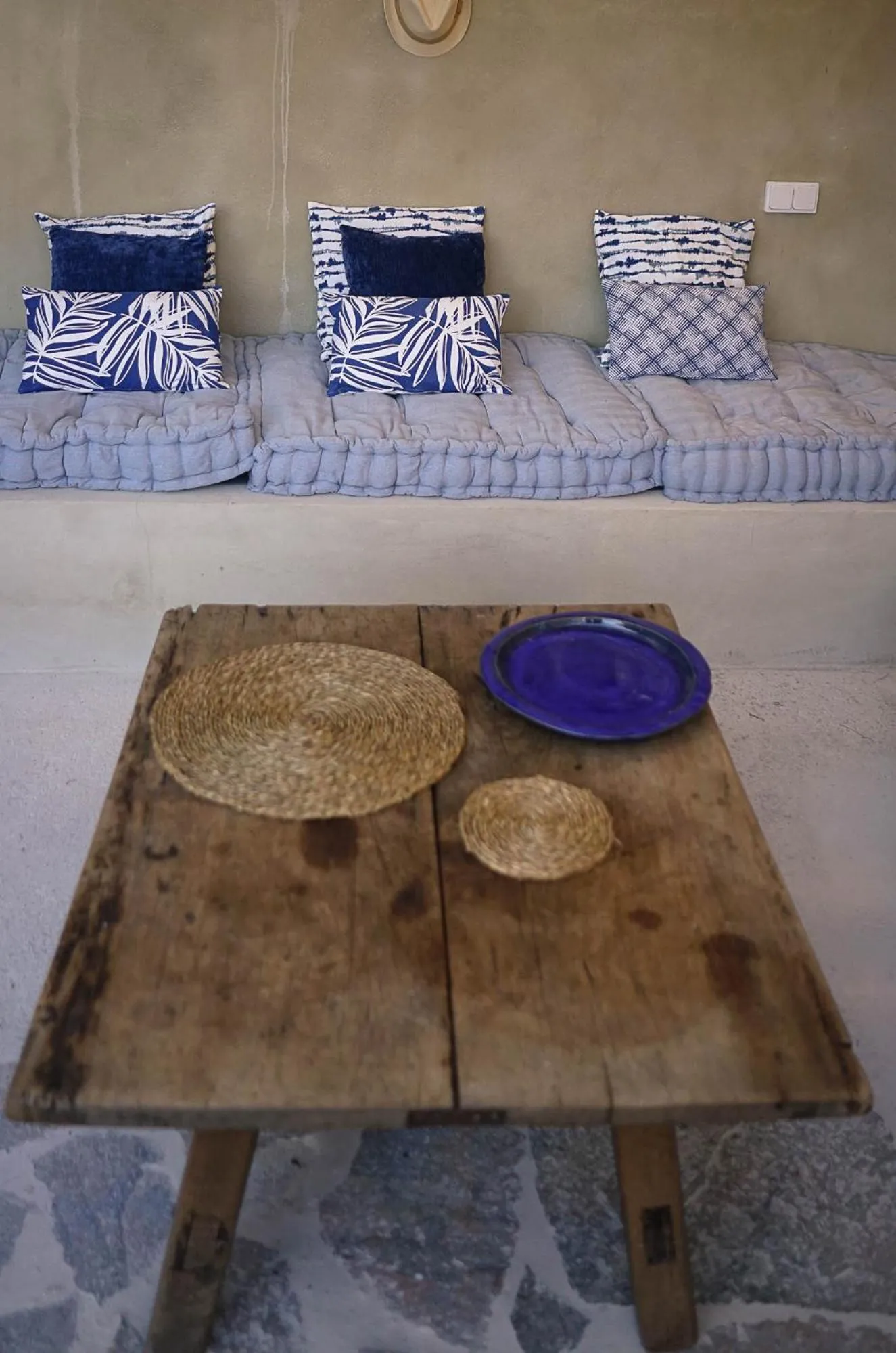 Patio in Ronda Center Apartments with Pool