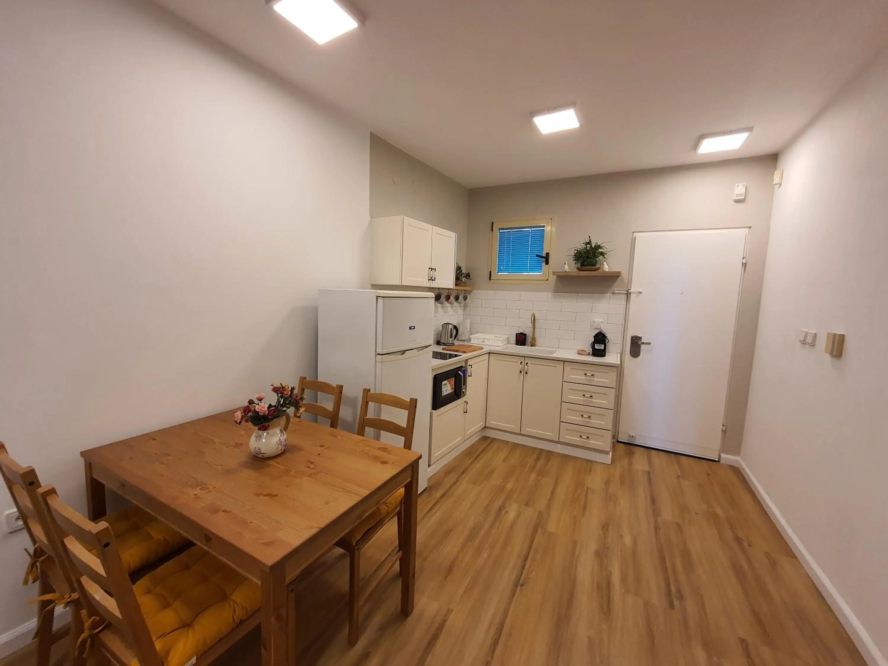 Kitchen or kitchenette in Boutique Apartments Caesarea
