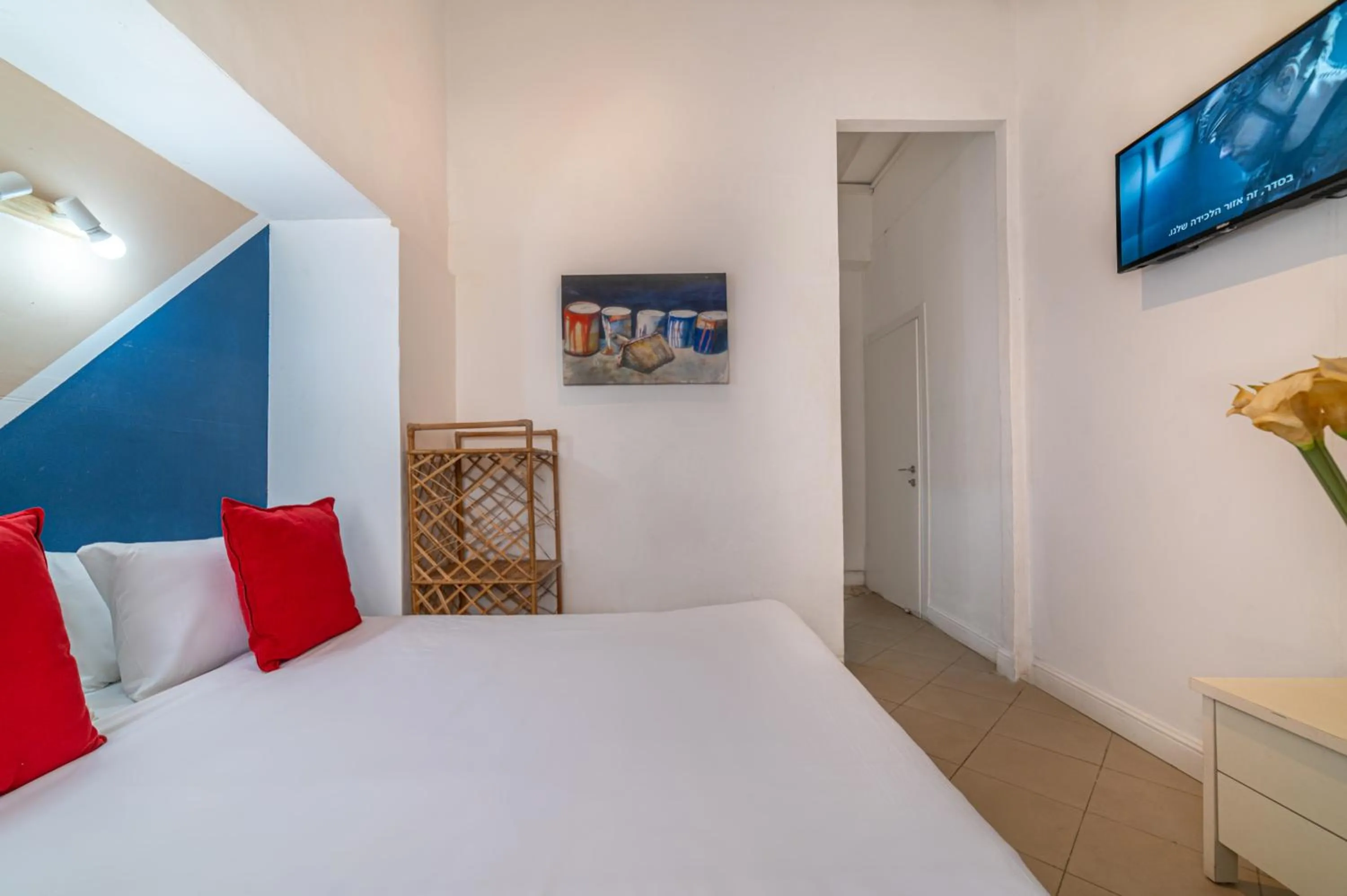 Bed in Paamonim Central Studios