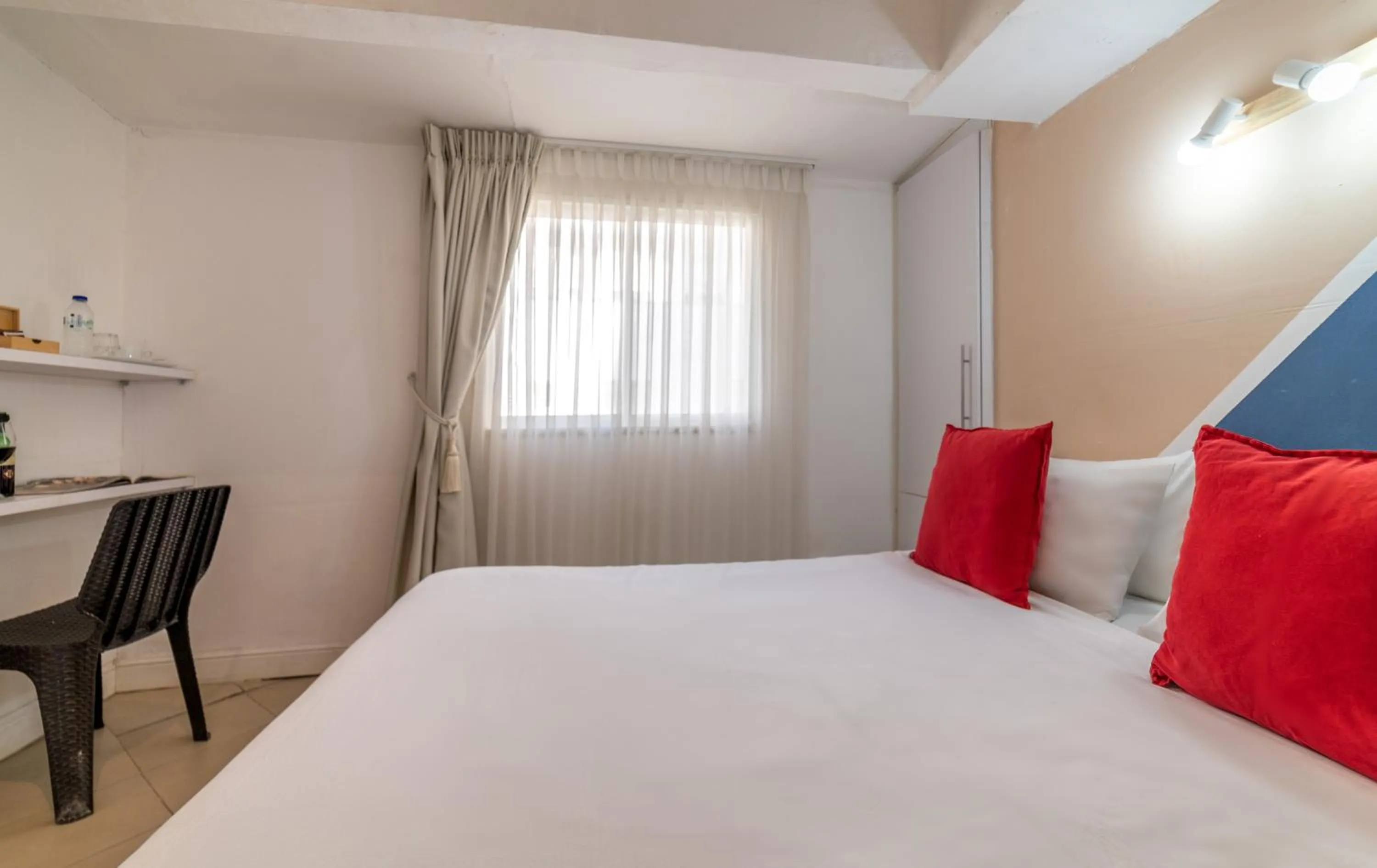 Bed in Paamonim Central Studios