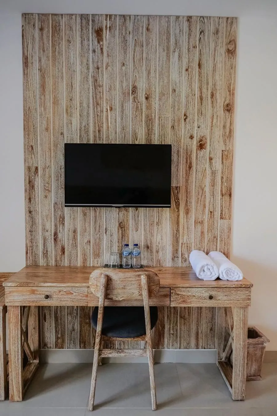 TV and multimedia in Tirtha Khayangan