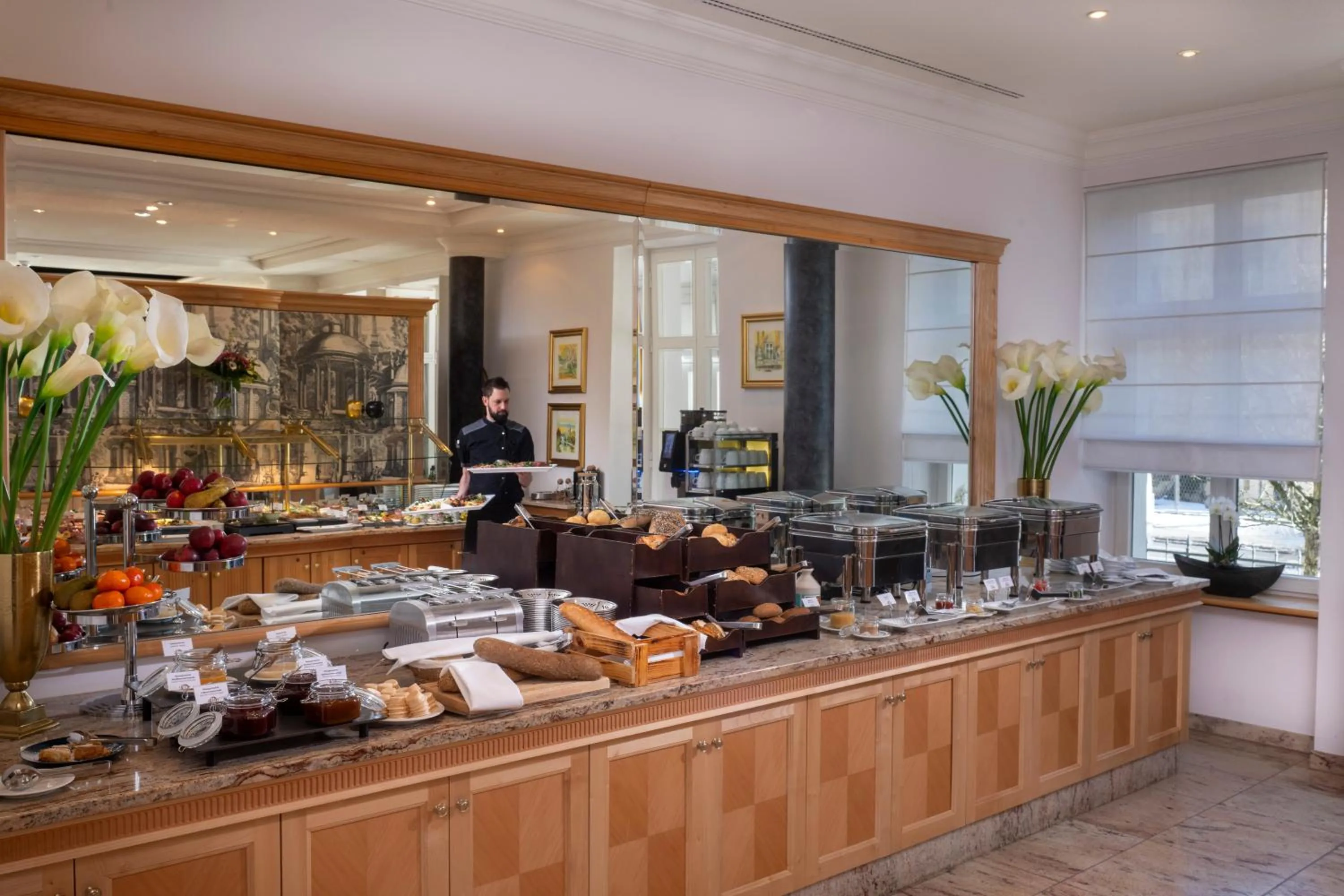 Buffet breakfast in Hotel Am Jägertor