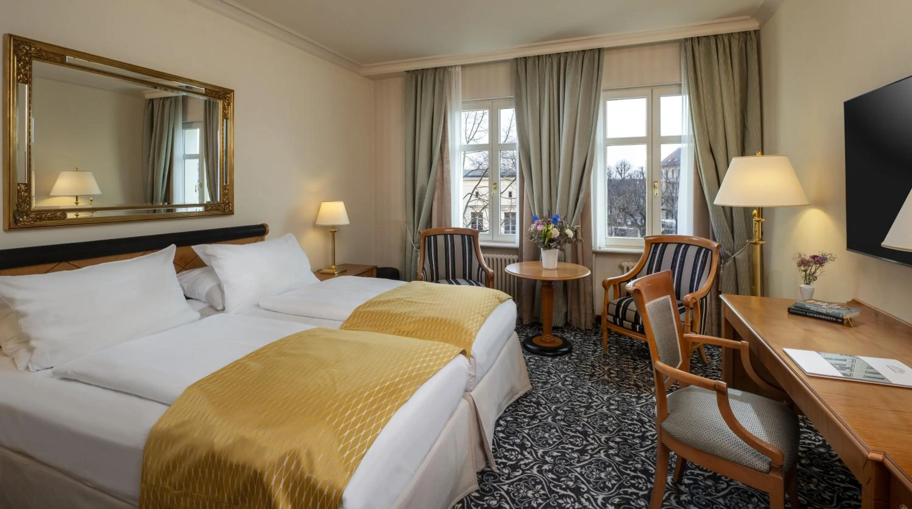 Photo of the whole room, Bed in Hotel Am Jägertor