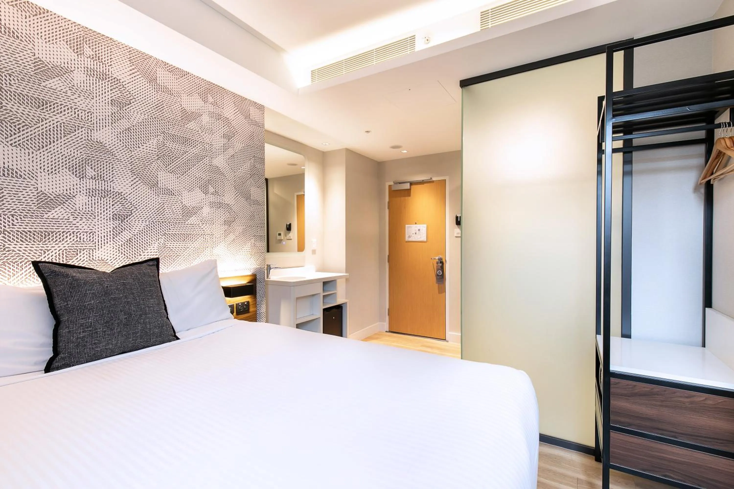 Bedroom, Bed in Kith Hotel Darling Harbour