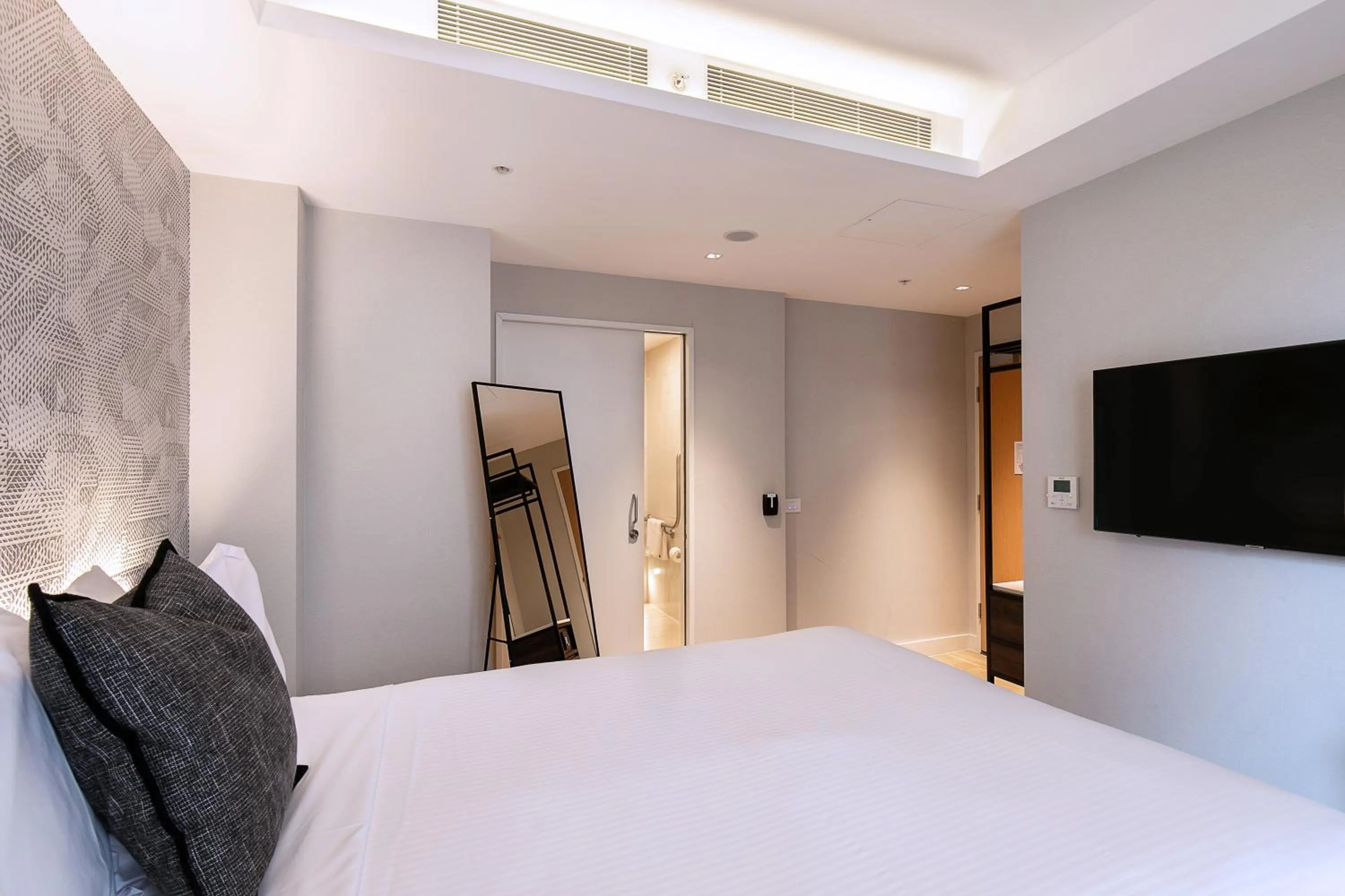 Bedroom, Bed in Kith Hotel Darling Harbour