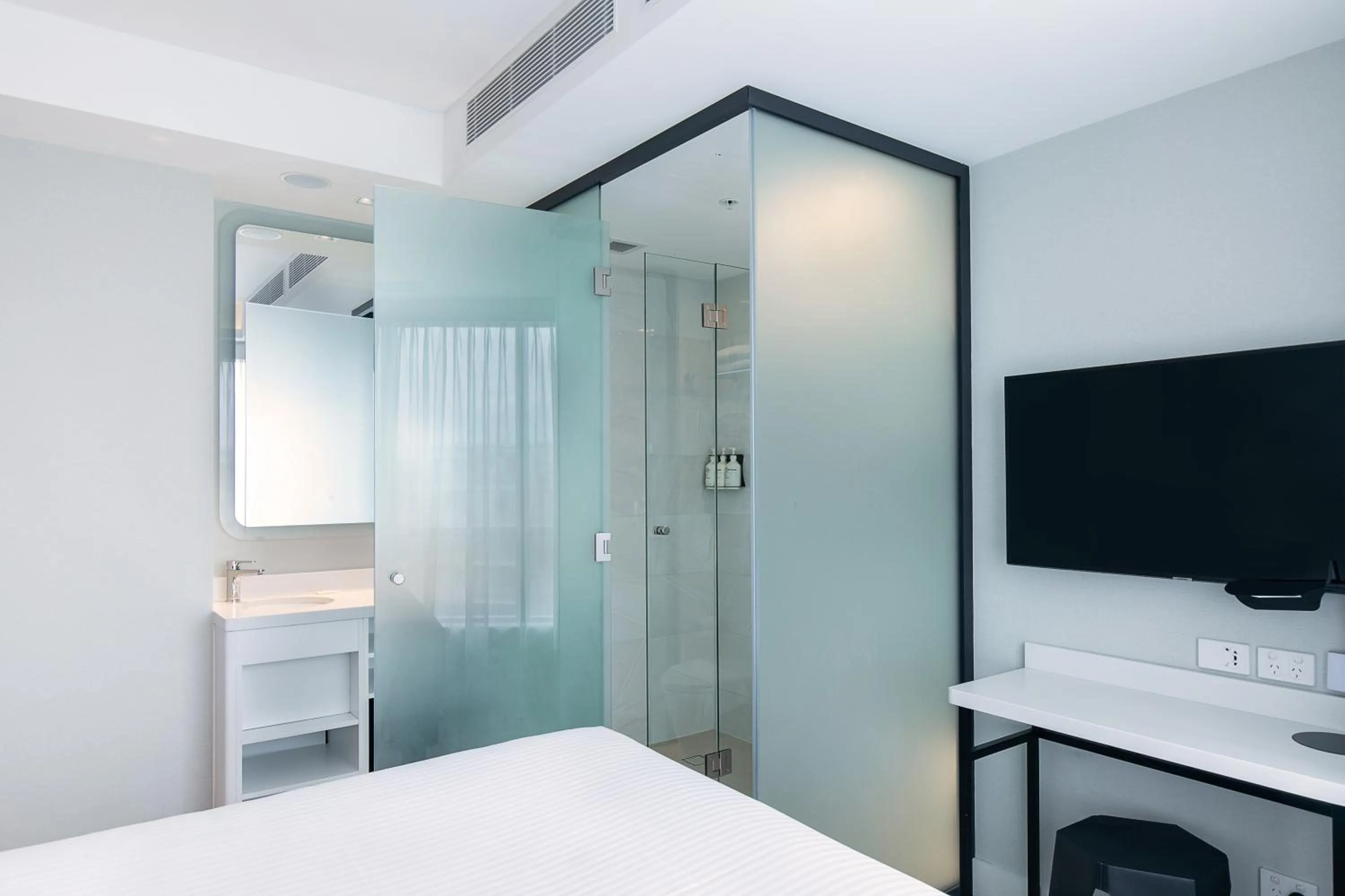 Bedroom, Bed in Kith Hotel Darling Harbour