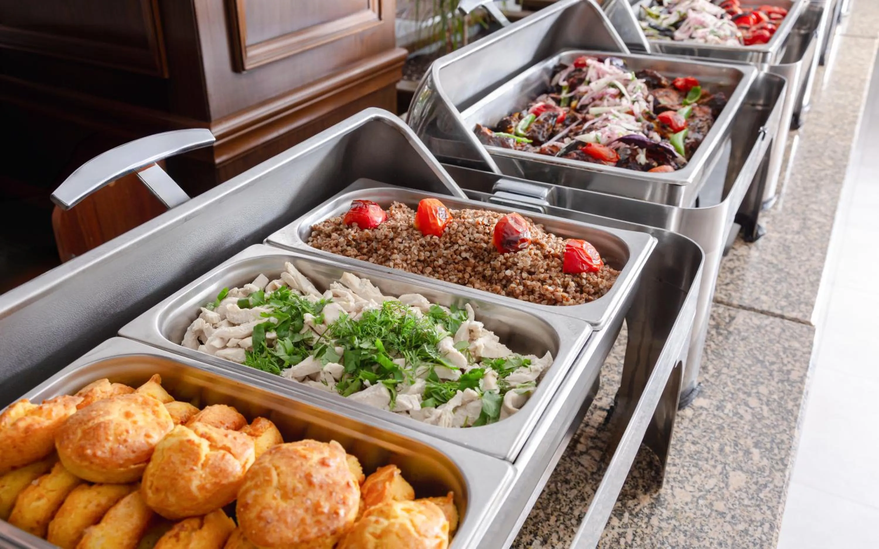 Restaurant/places to eat in Chinar Health Hotel Naftalan