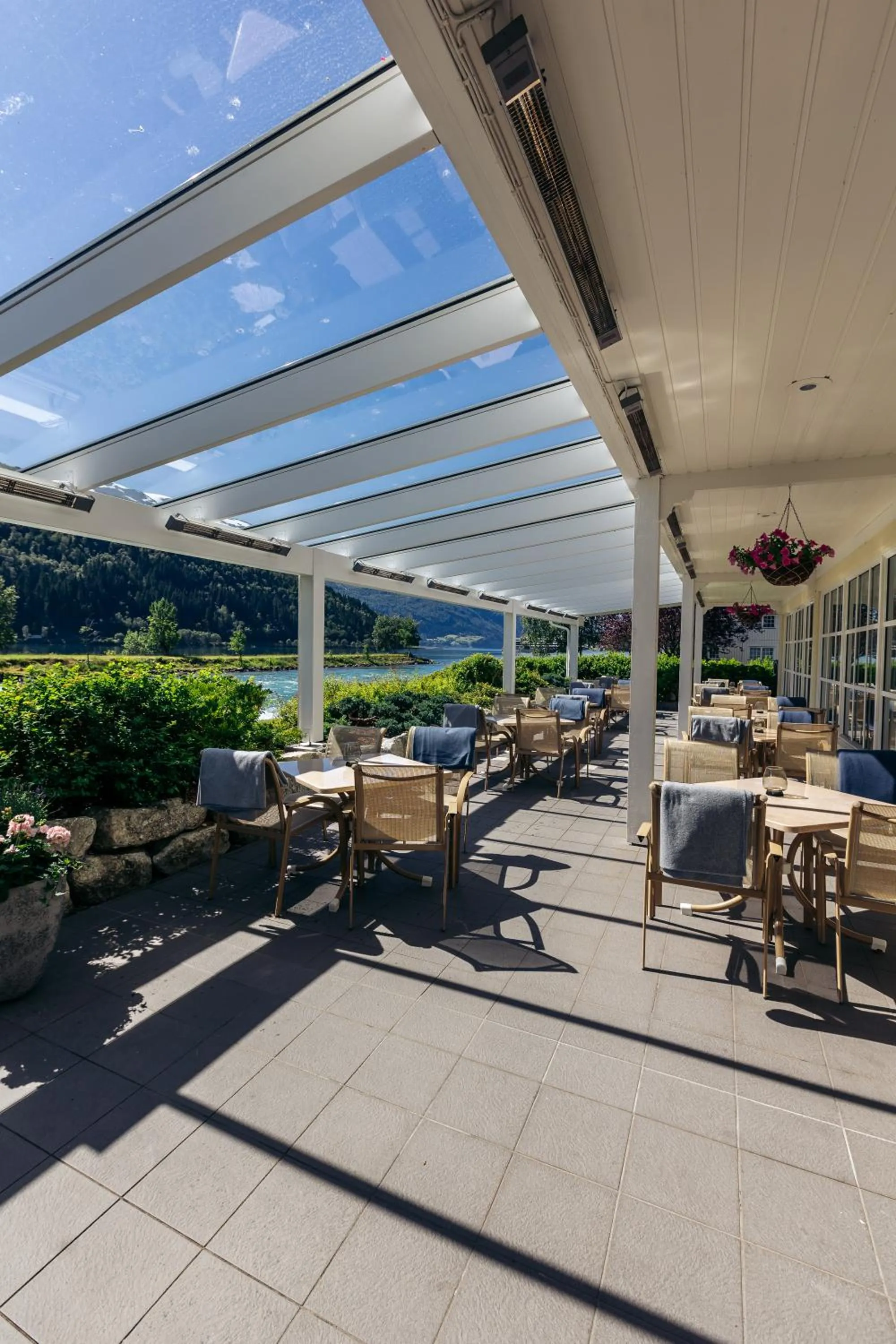 Patio in Hotel Loenfjord Loen