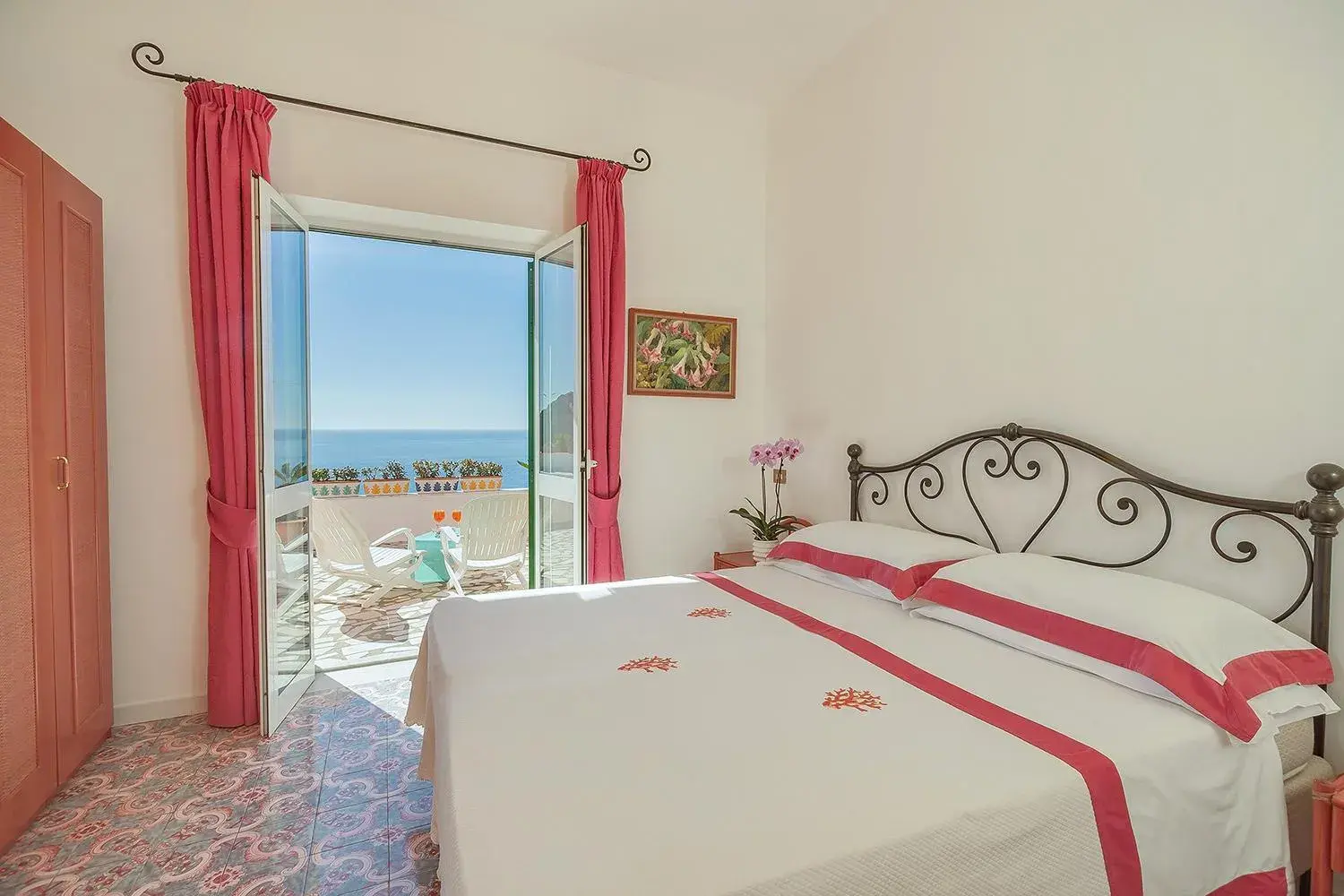 Superior Double or Twin Room with Sea View in Hotel Villa Maria Superior Double or Twin Room with Sea View in Hotel Villa Maria