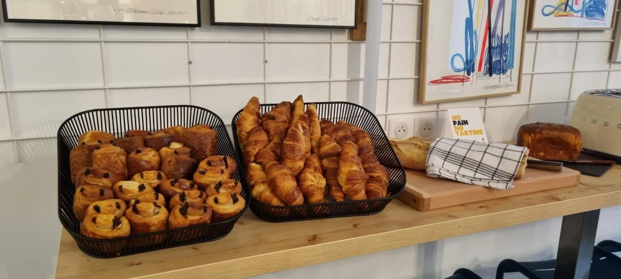 Continental breakfast in The People - Marseille