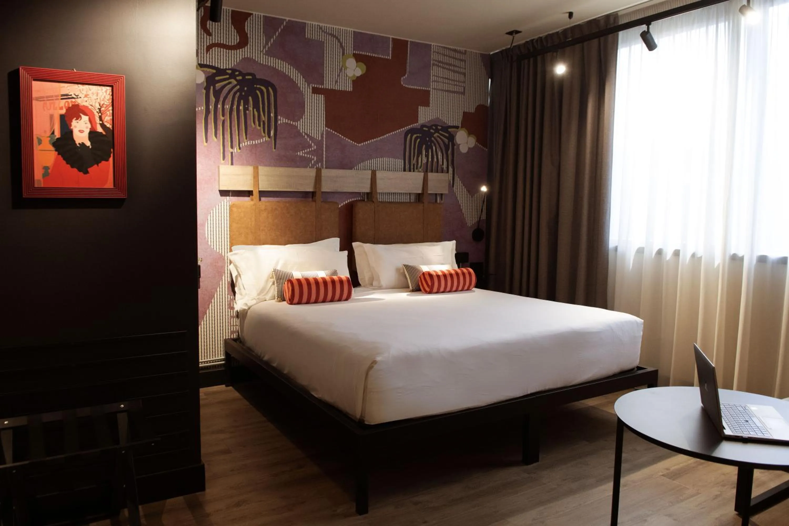 Bed in Mercure Roma Cinecitta