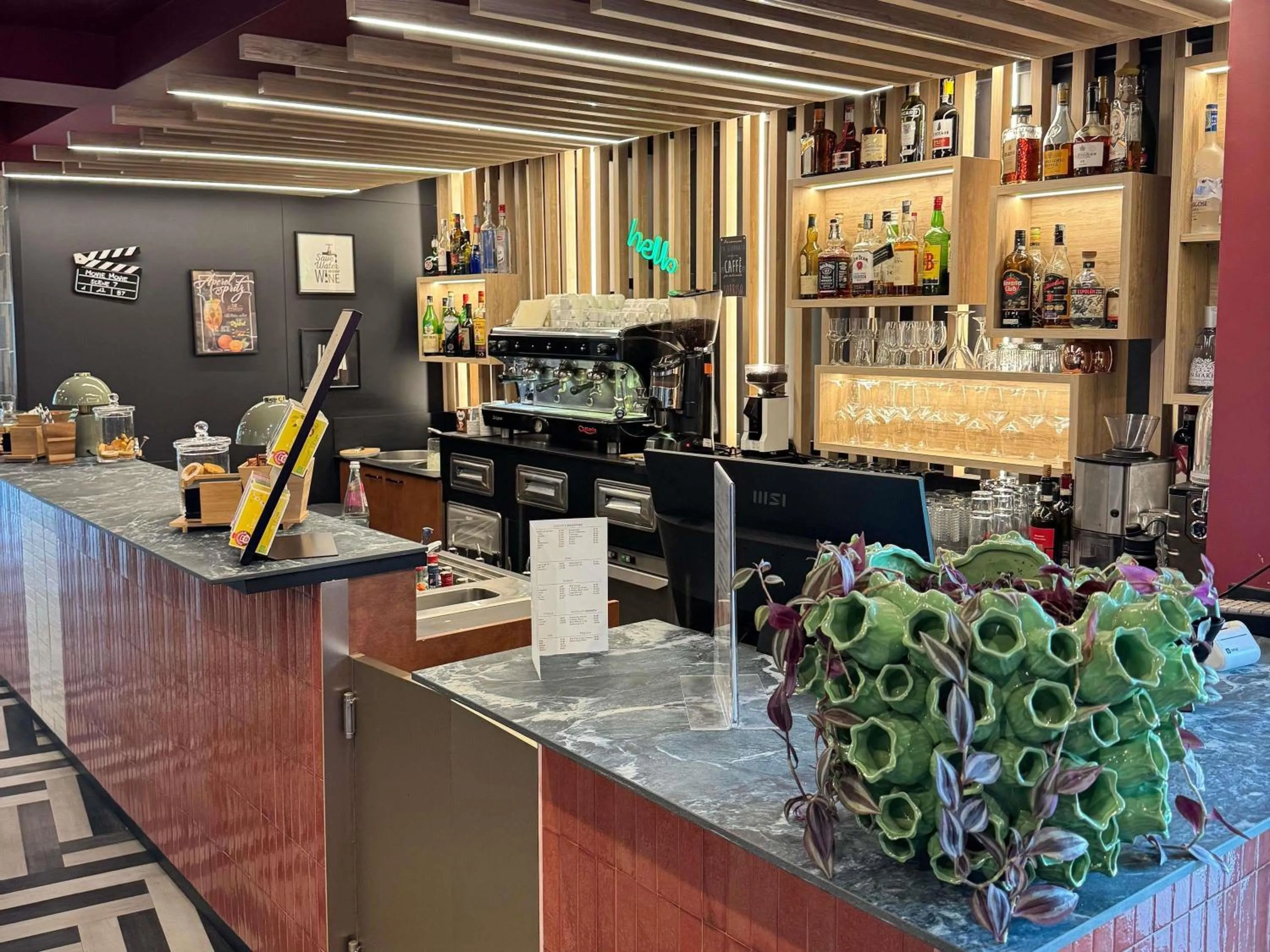 Lounge or bar in Mercure Roma Cinecittà