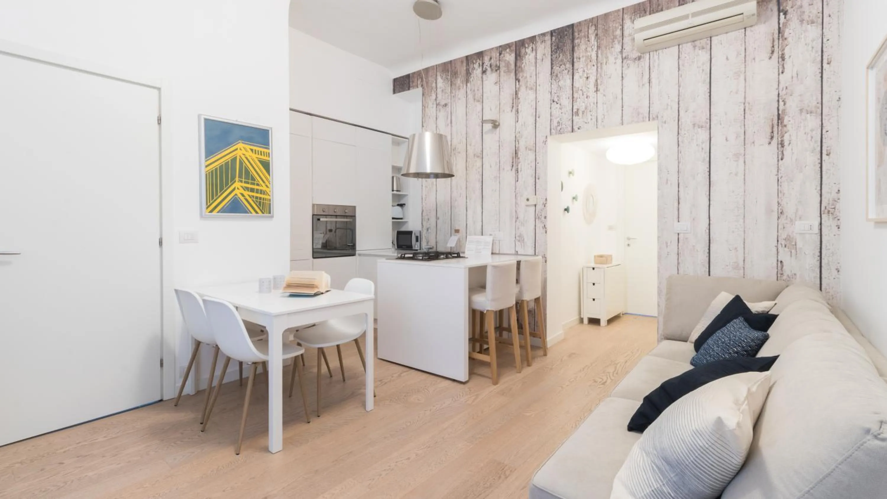 Dining area in Italianway - Garigliano 8