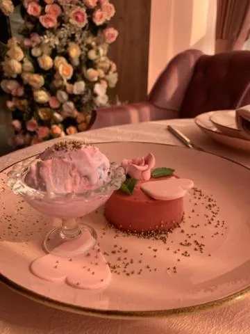 Food in HOTEL CARPAT INN