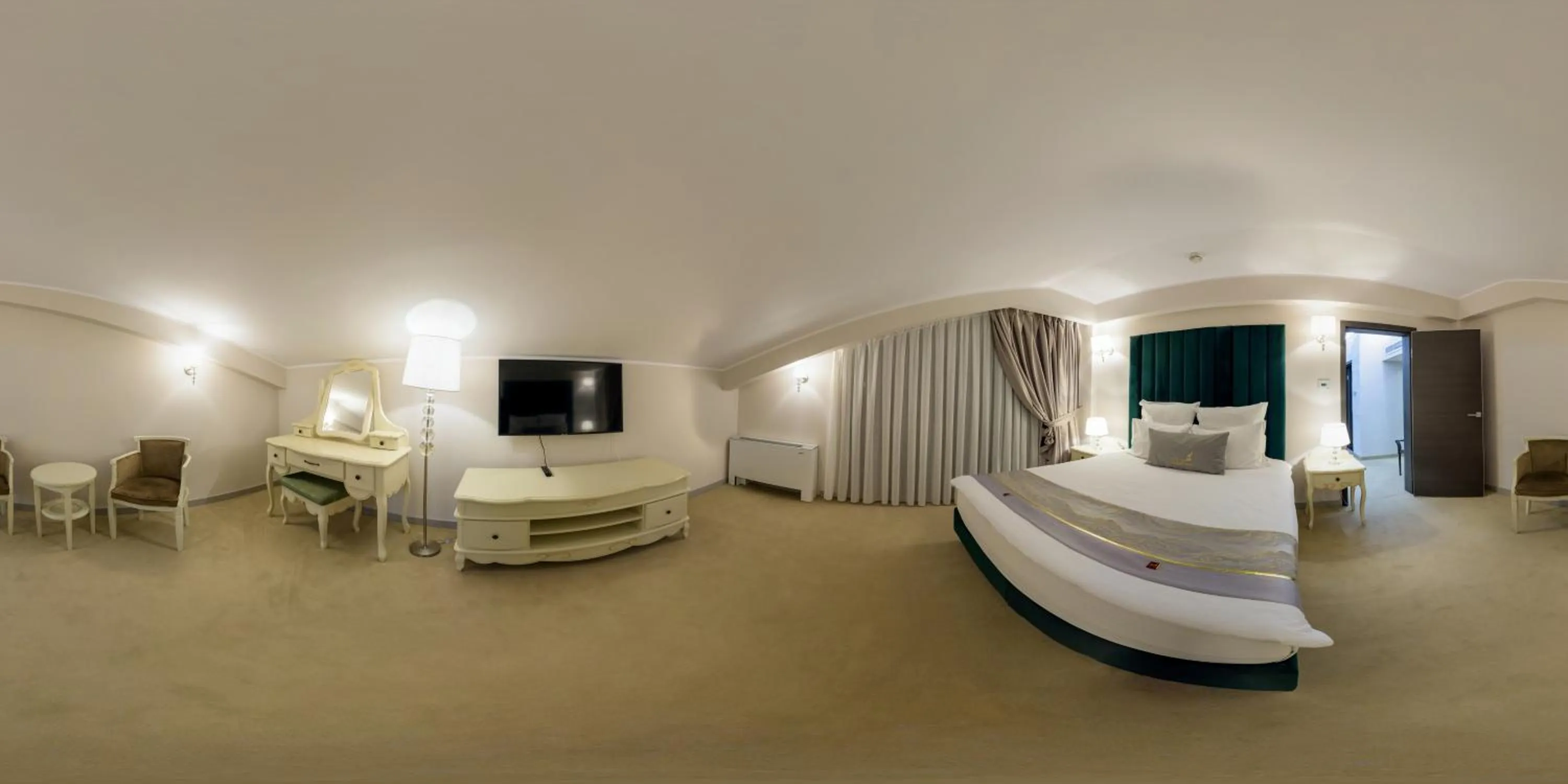 Bed in HOTEL CARPAT INN