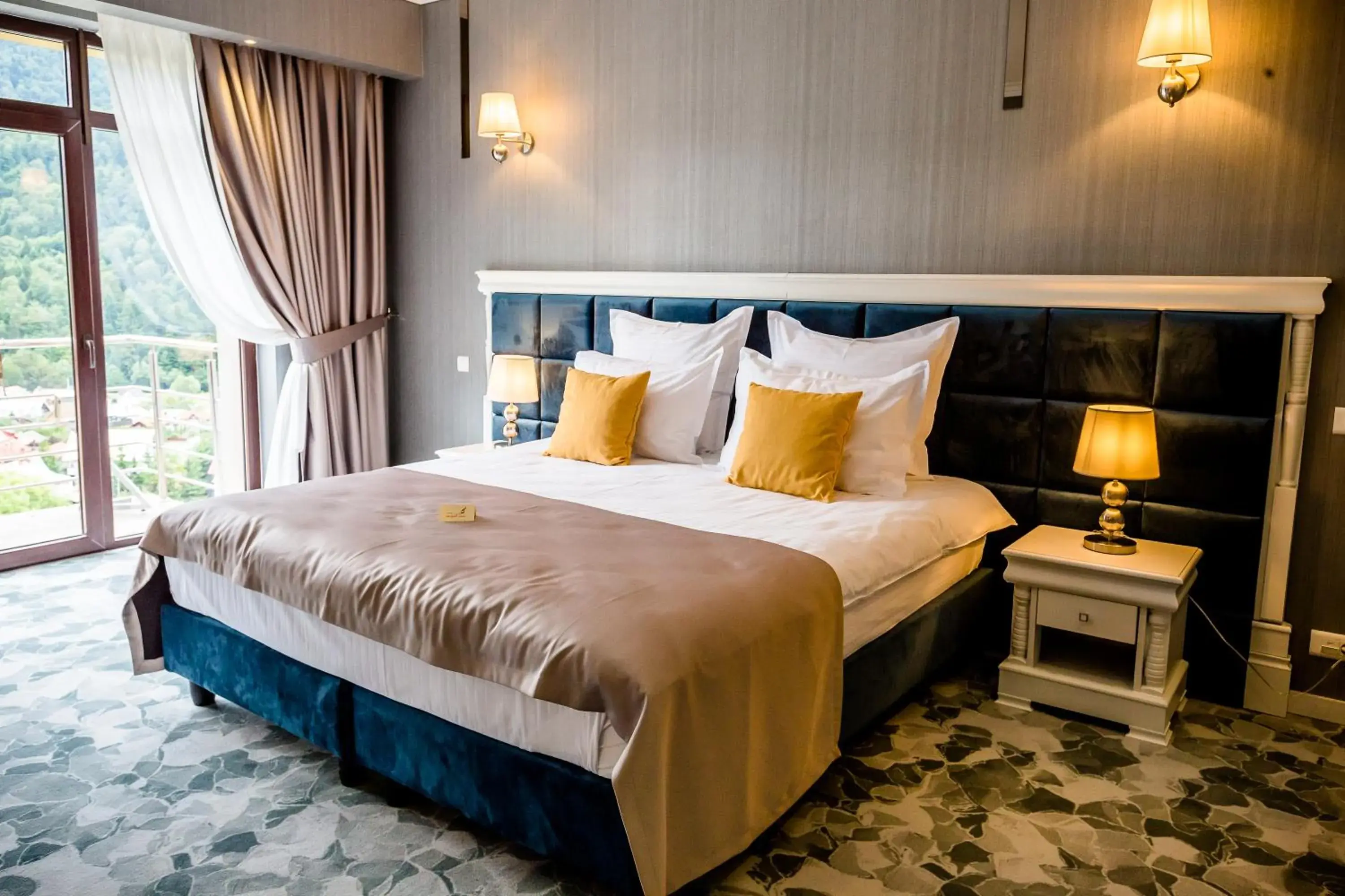 Deluxe Twin Room in HOTEL CARPAT INN Deluxe Twin Room in HOTEL CARPAT INN