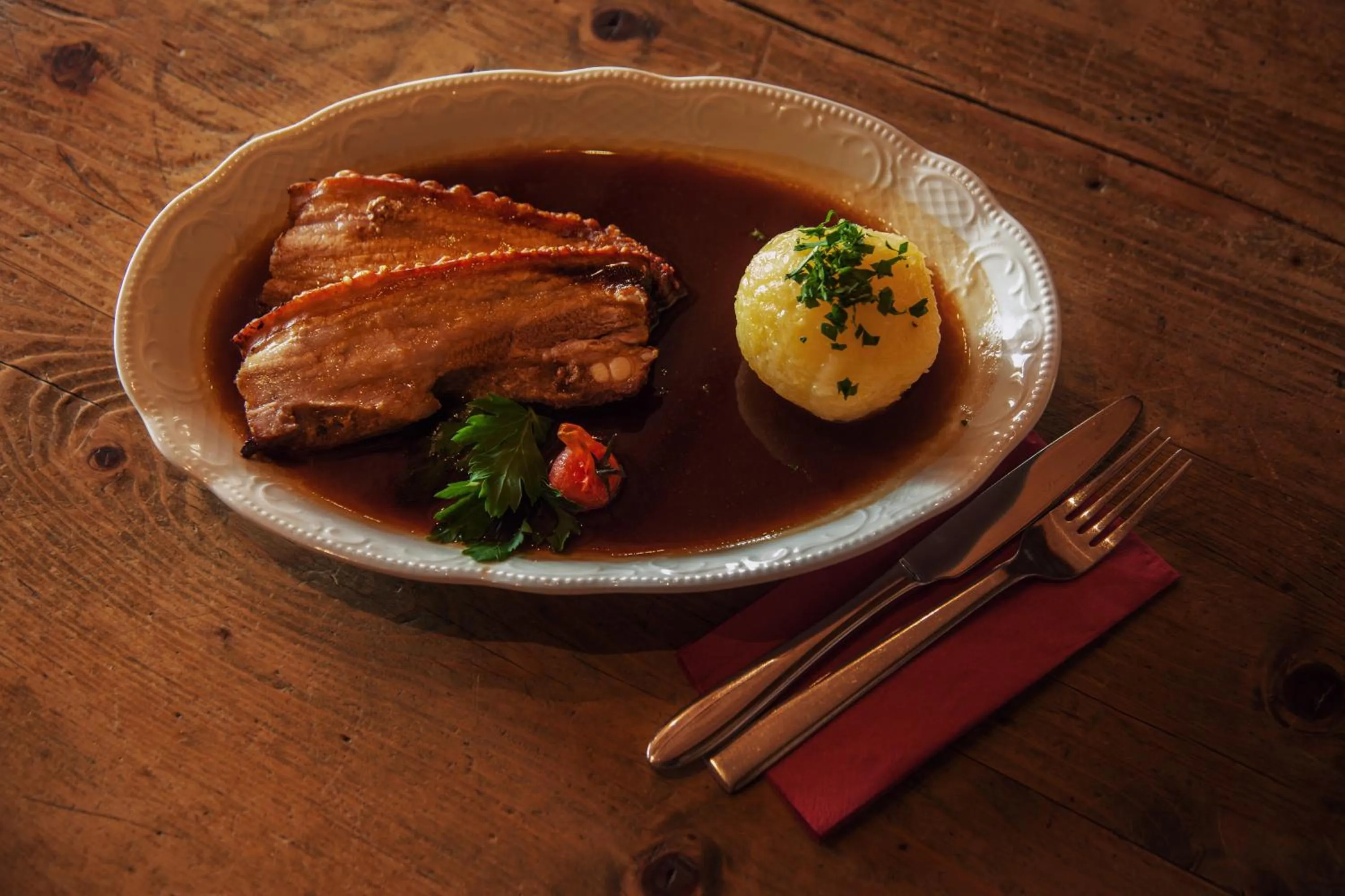 Restaurant/places to eat in Hotel Almwirt