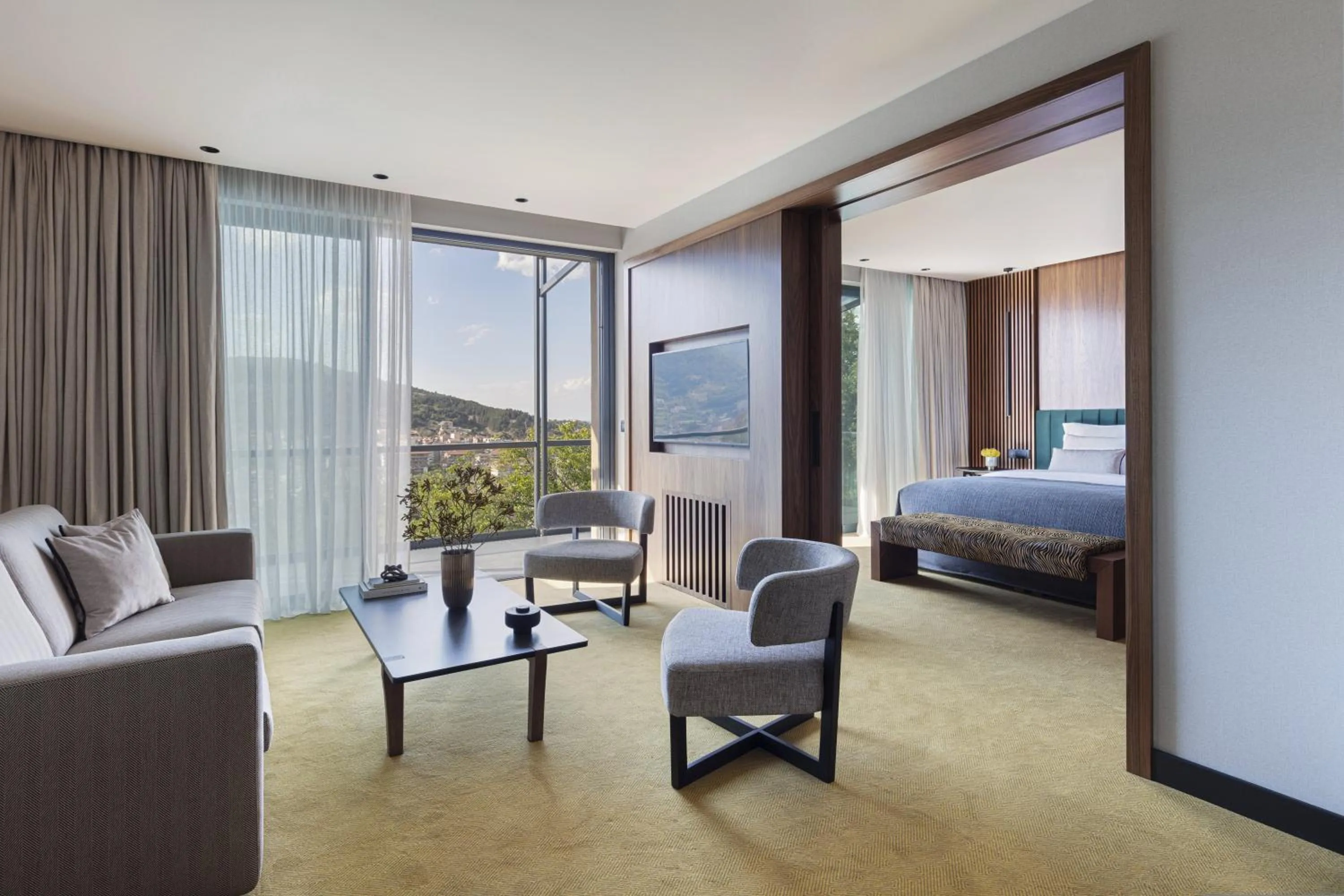 Bed in The Lynx Mountain Resort