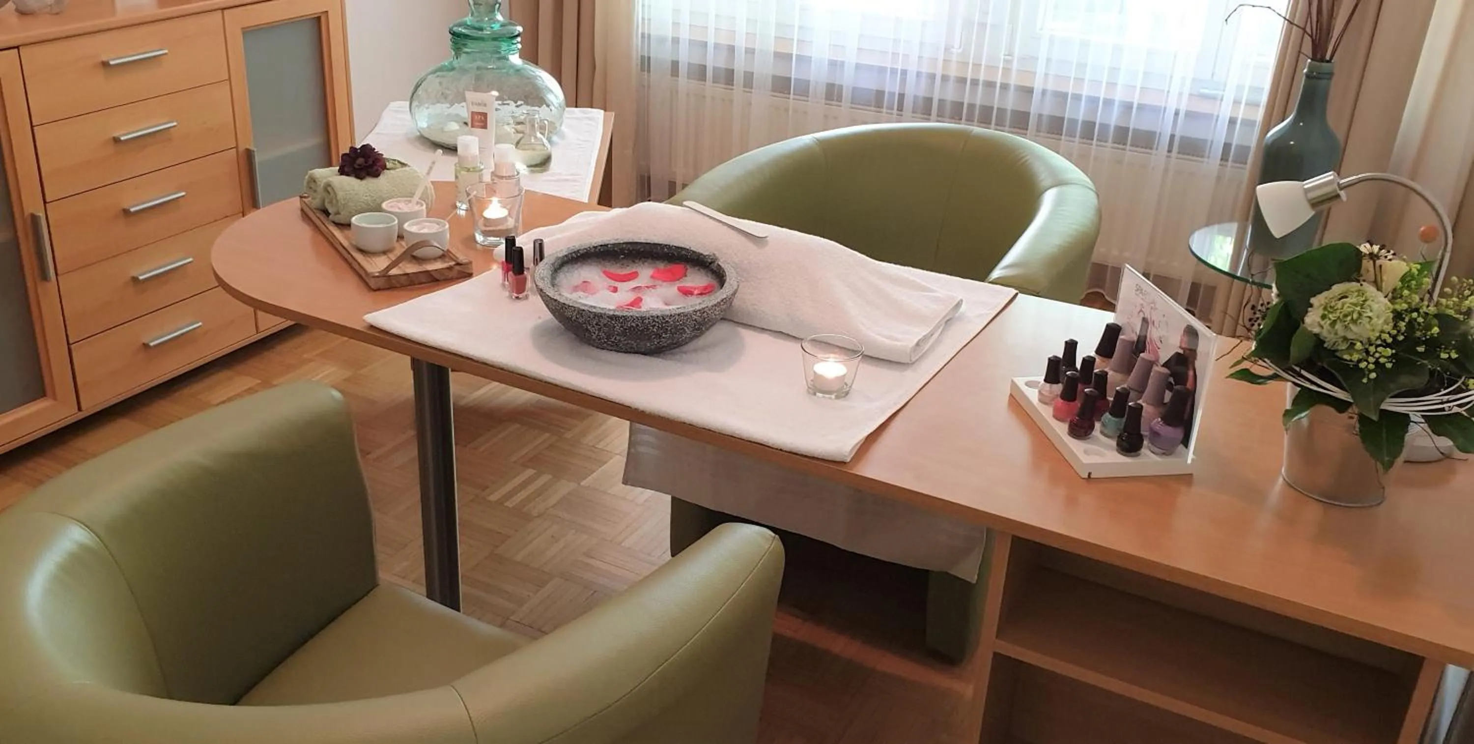 Spa and wellness centre/facilities, Seating Area in Residenz Hotel am Festspielhaus