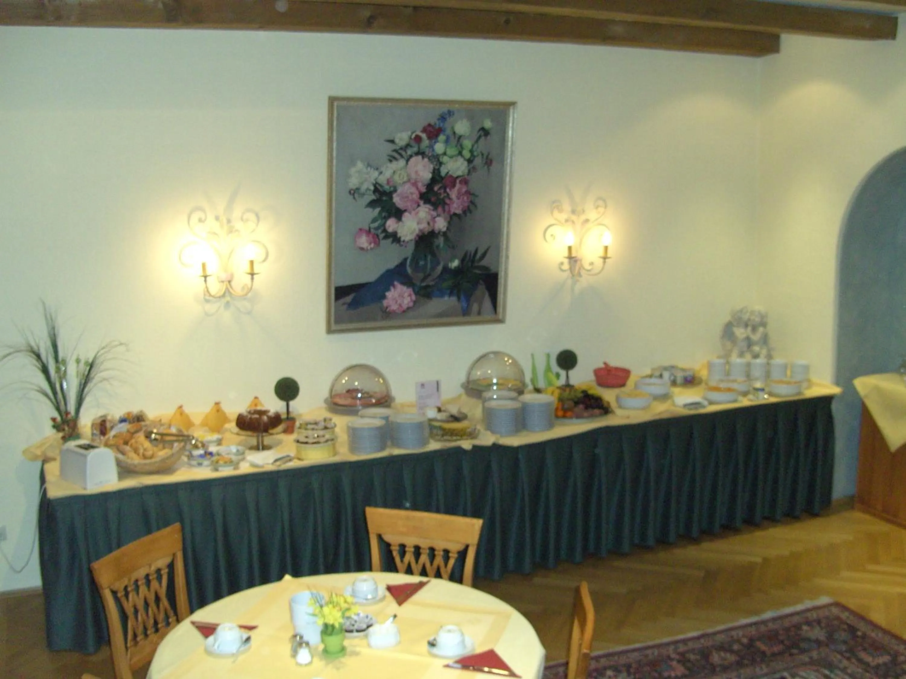 Breakfast in Hotel Roter Hahn - Bed & Breakfast