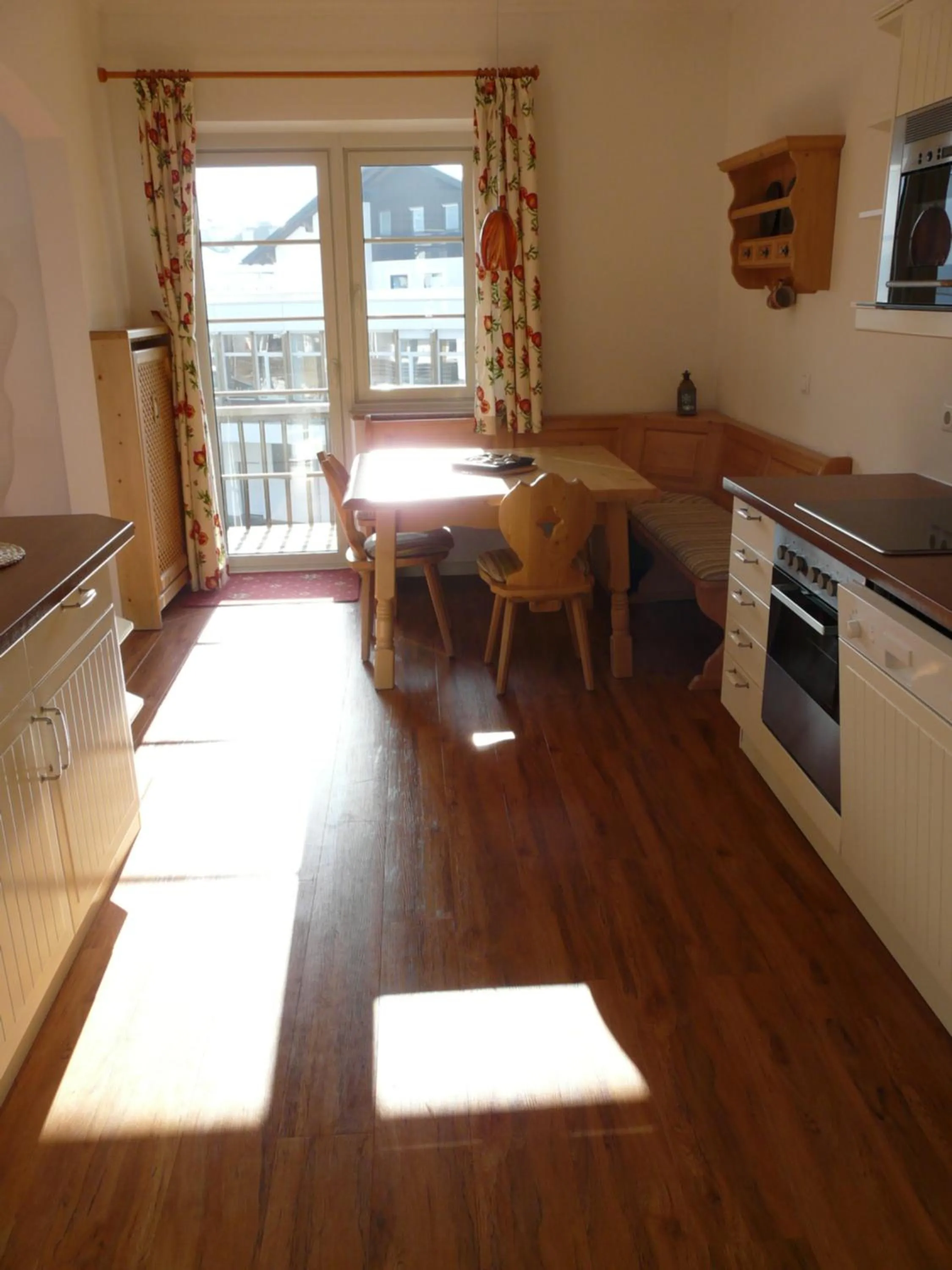 Dining area in Hotel Roter Hahn - Bed & Breakfast