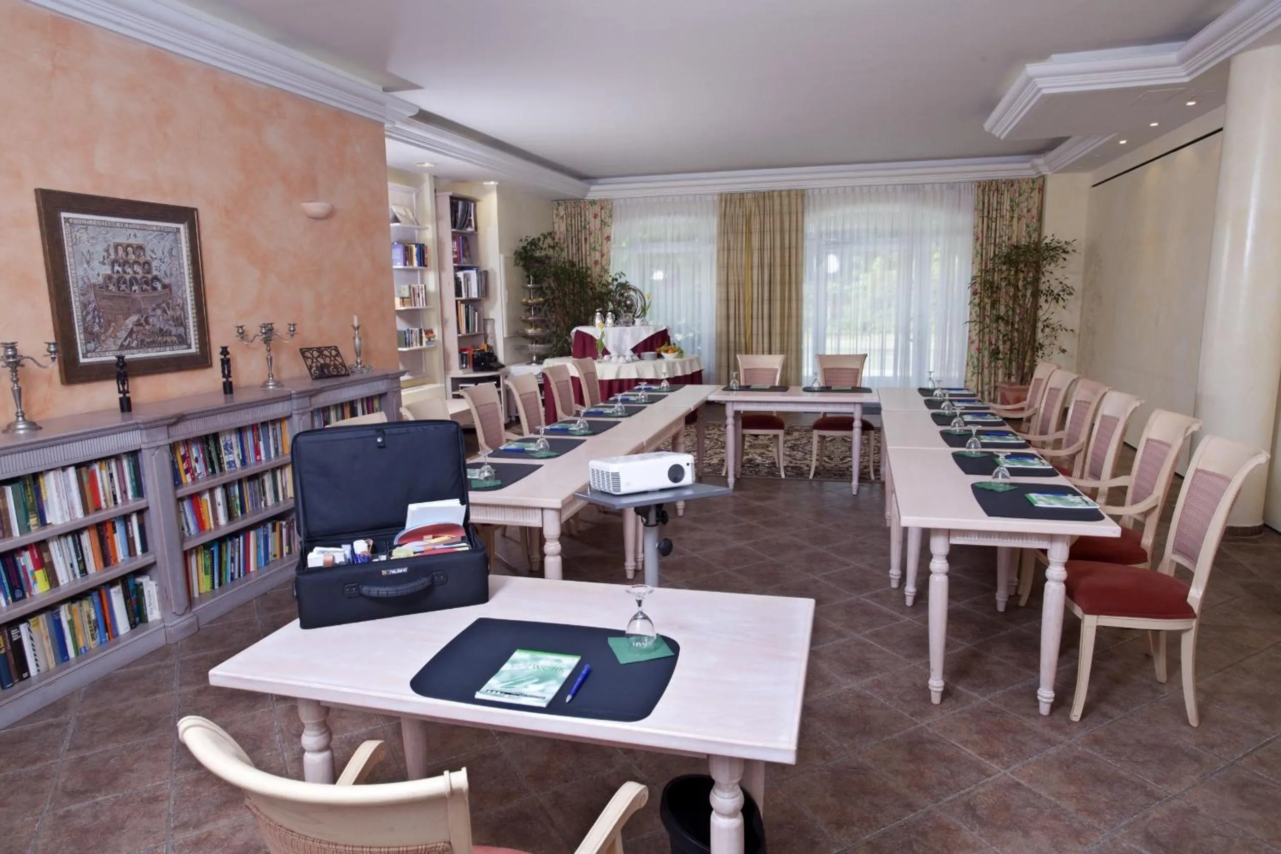 Business facilities in Hotel Henry