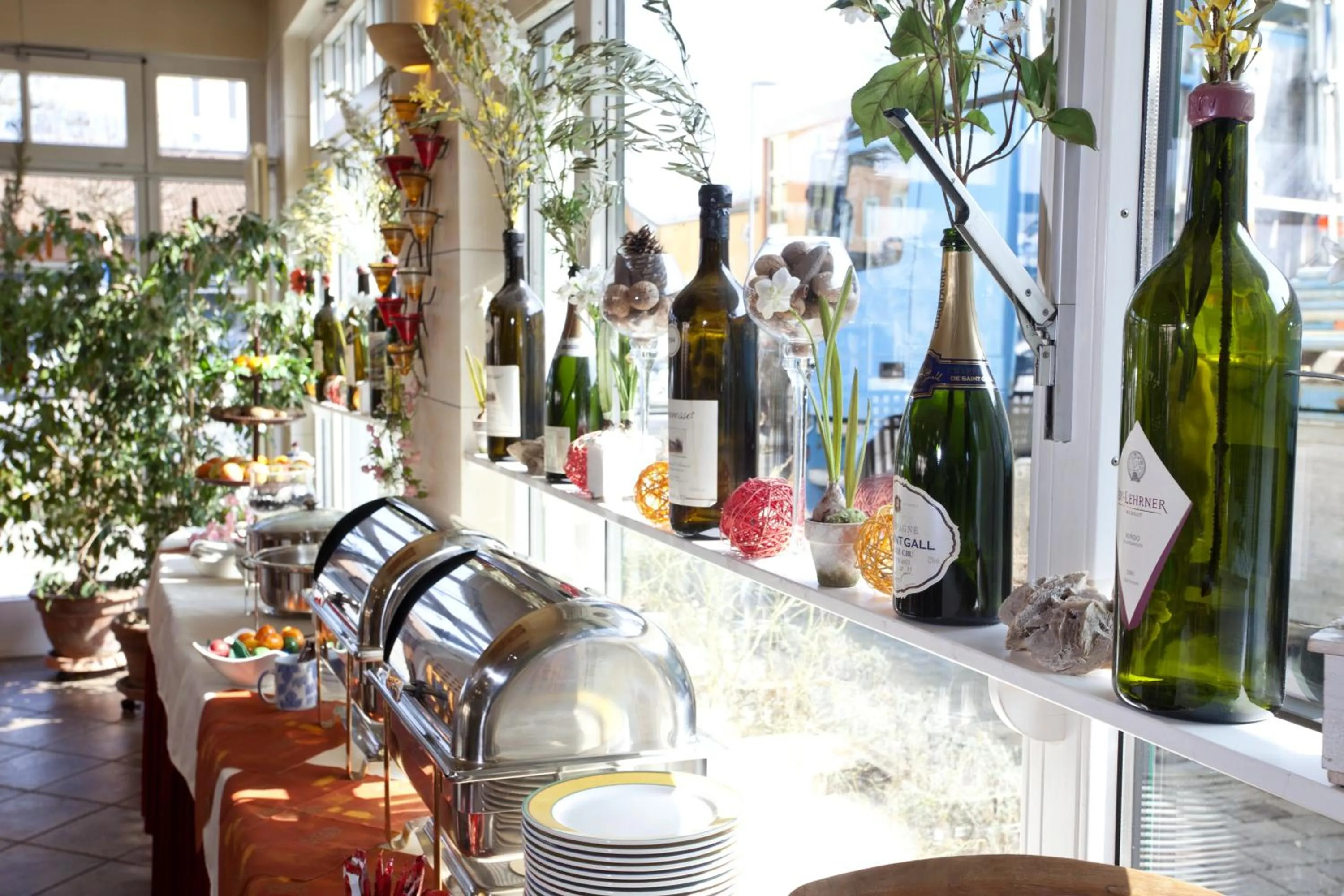 Buffet breakfast in Hotel Henry