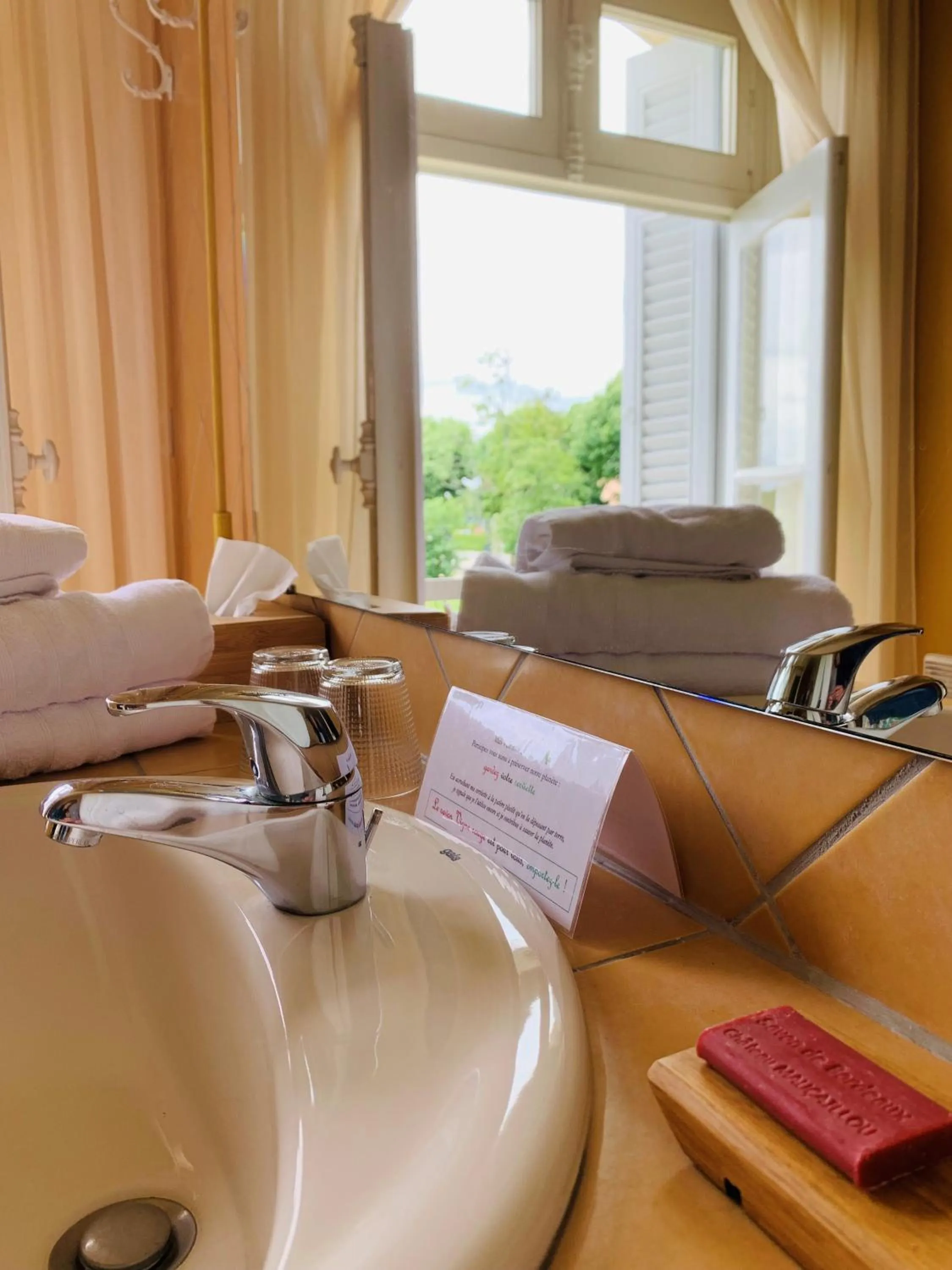 Bathroom in Château Maucaillou
