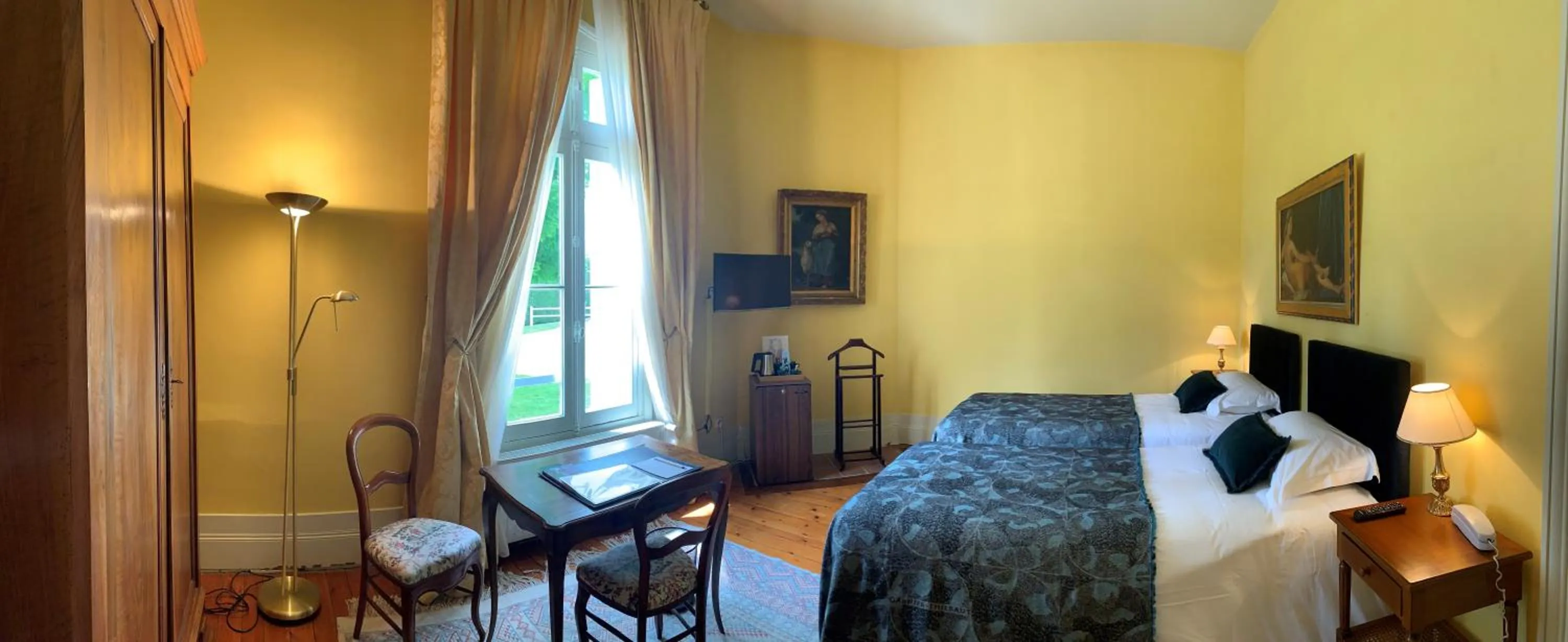 Bed in Château Maucaillou