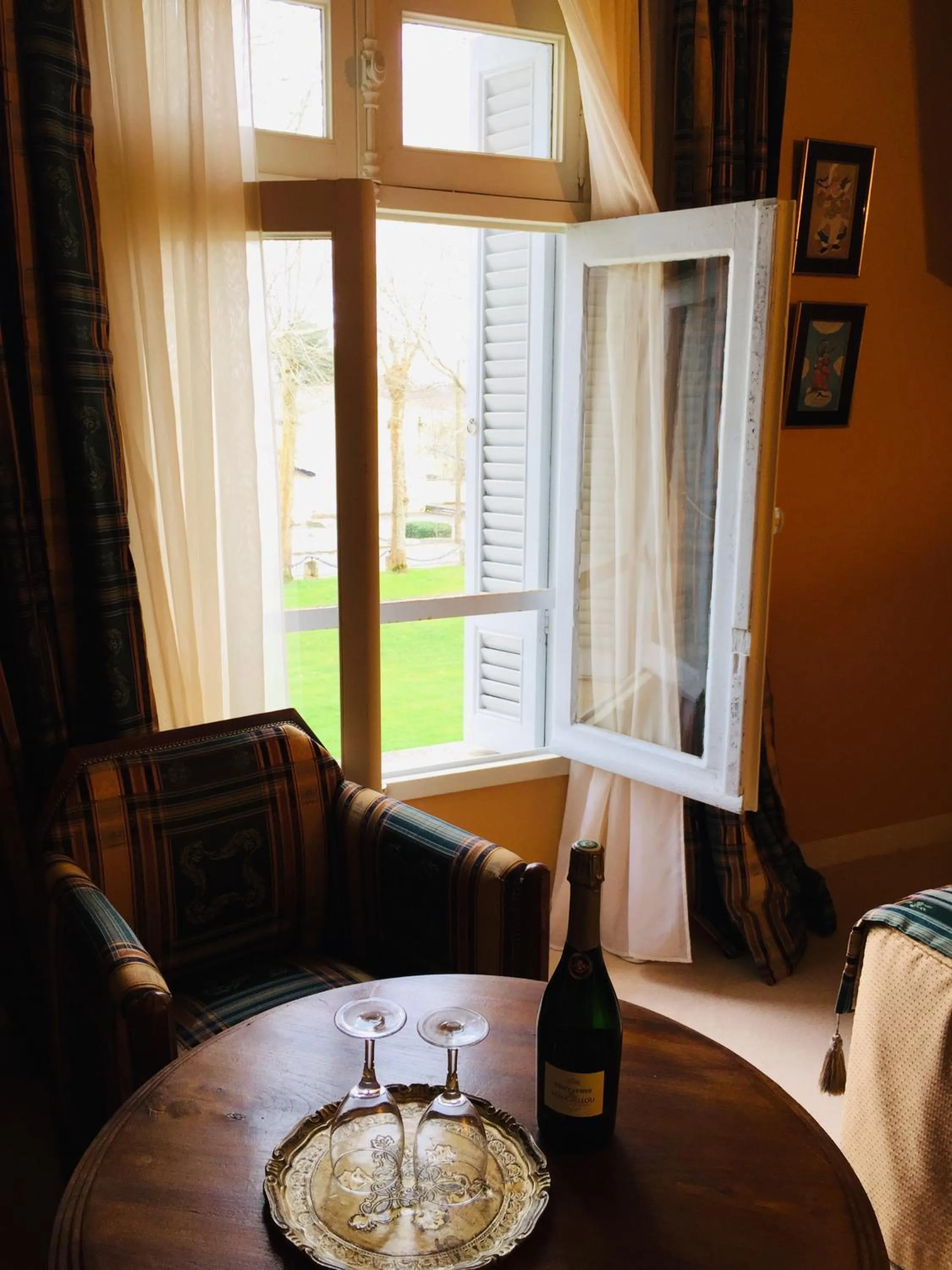 Drinks in Château Maucaillou