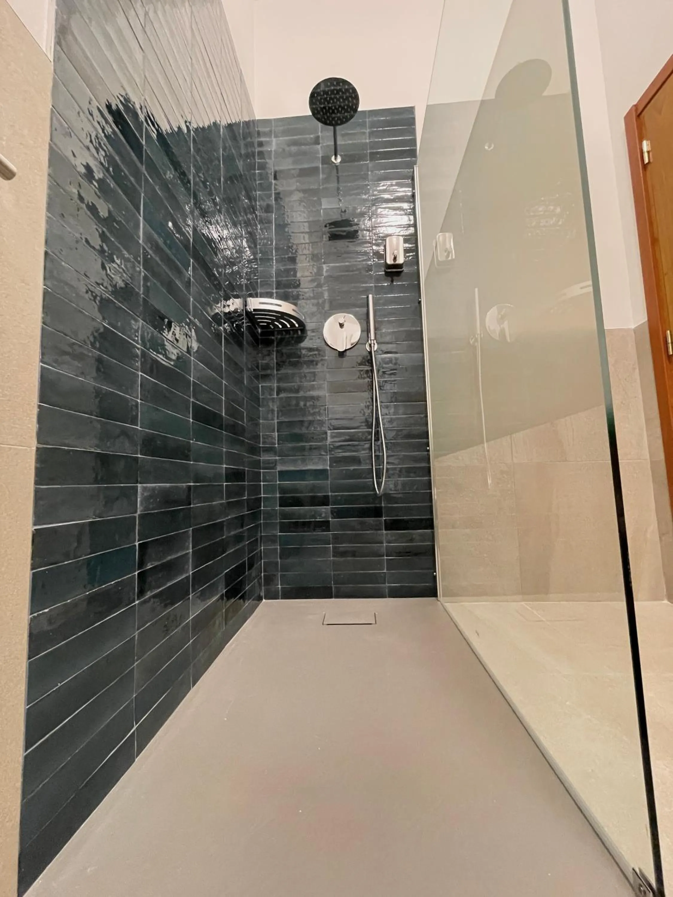 Shower in Dimore del Sud