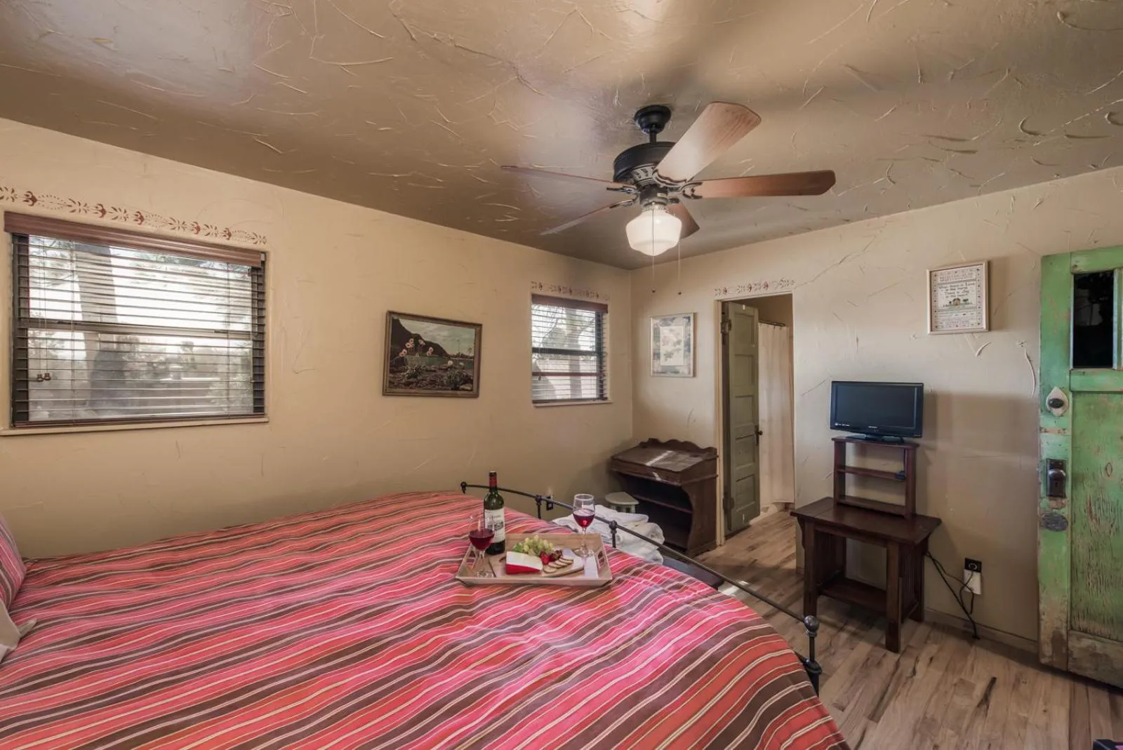 Property building, Bed in Fox Hollow Condo #35