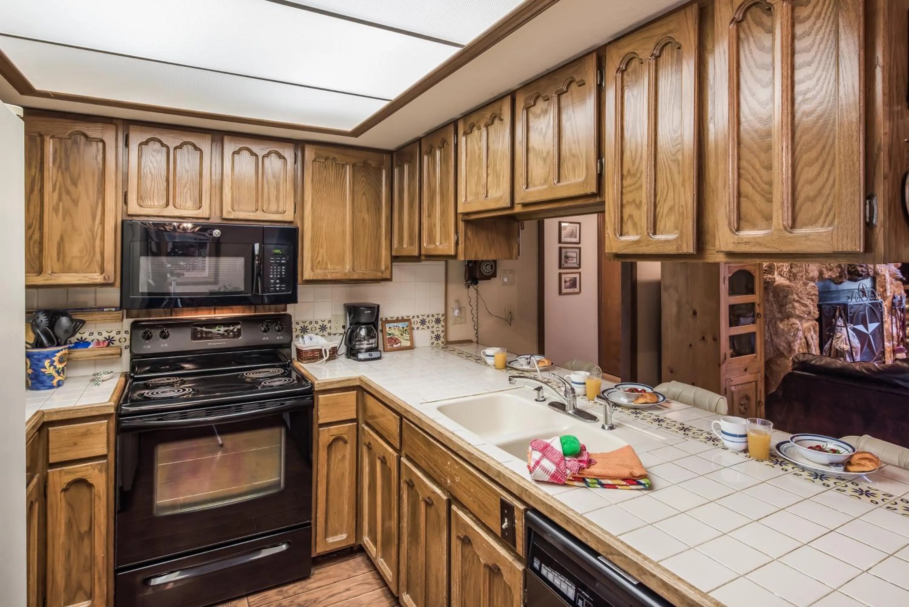 Kitchen or kitchenette in Cowboys, Indians and Outlaws