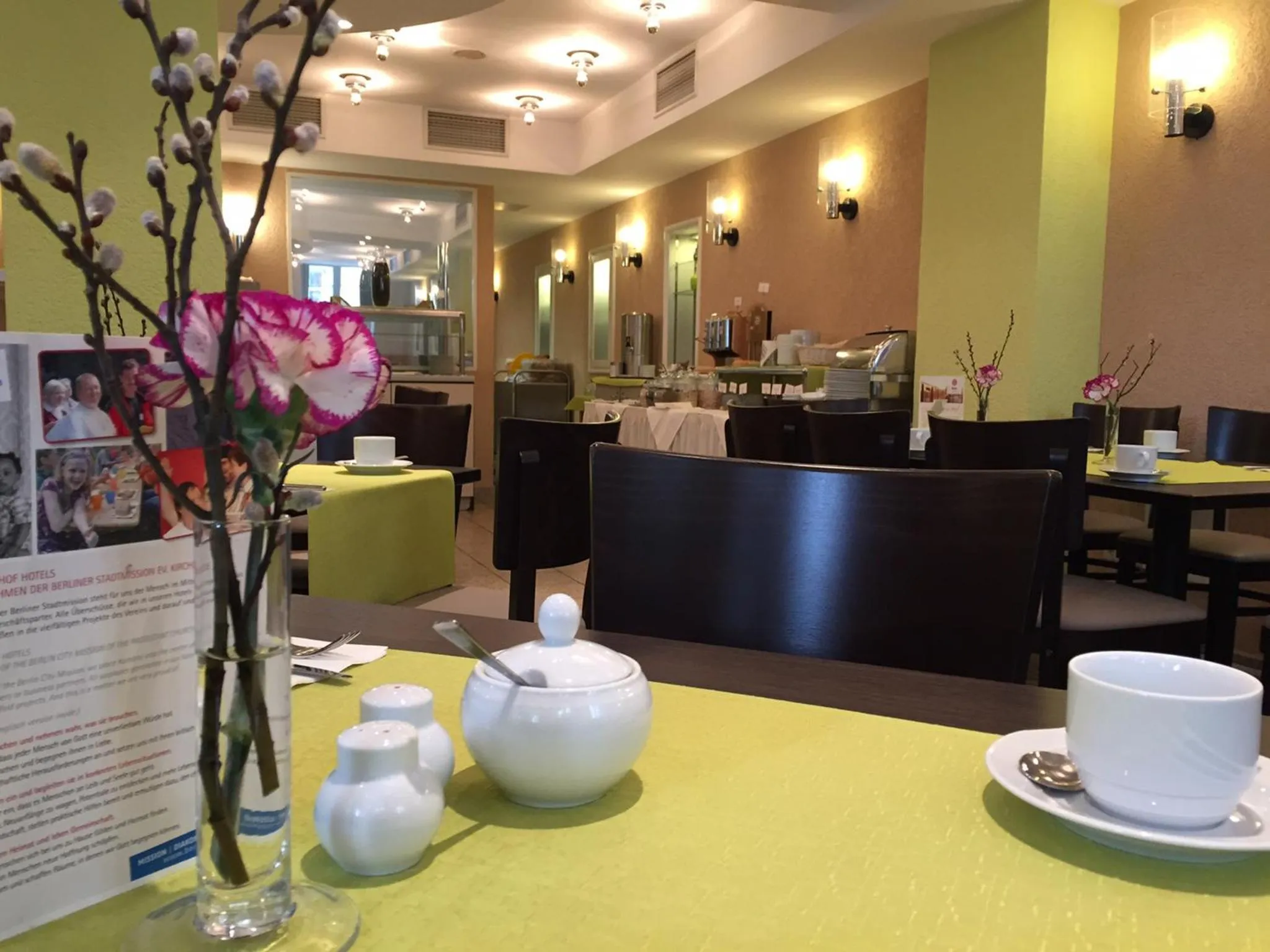 Restaurant/places to eat in martas Hotel Allegra Berlin