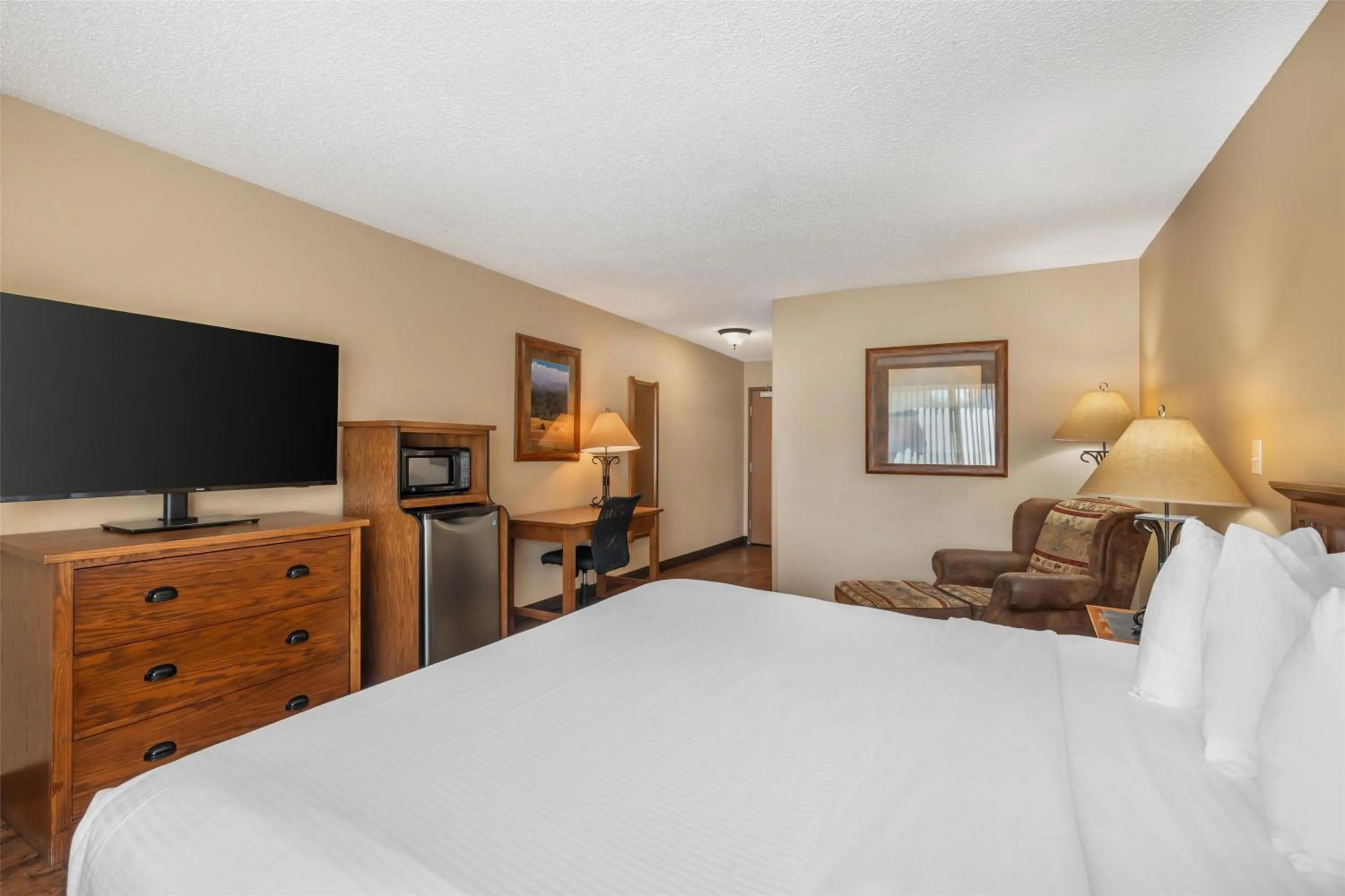 Bedroom, Bed in Best Western Plus Kelly Inn & Suites