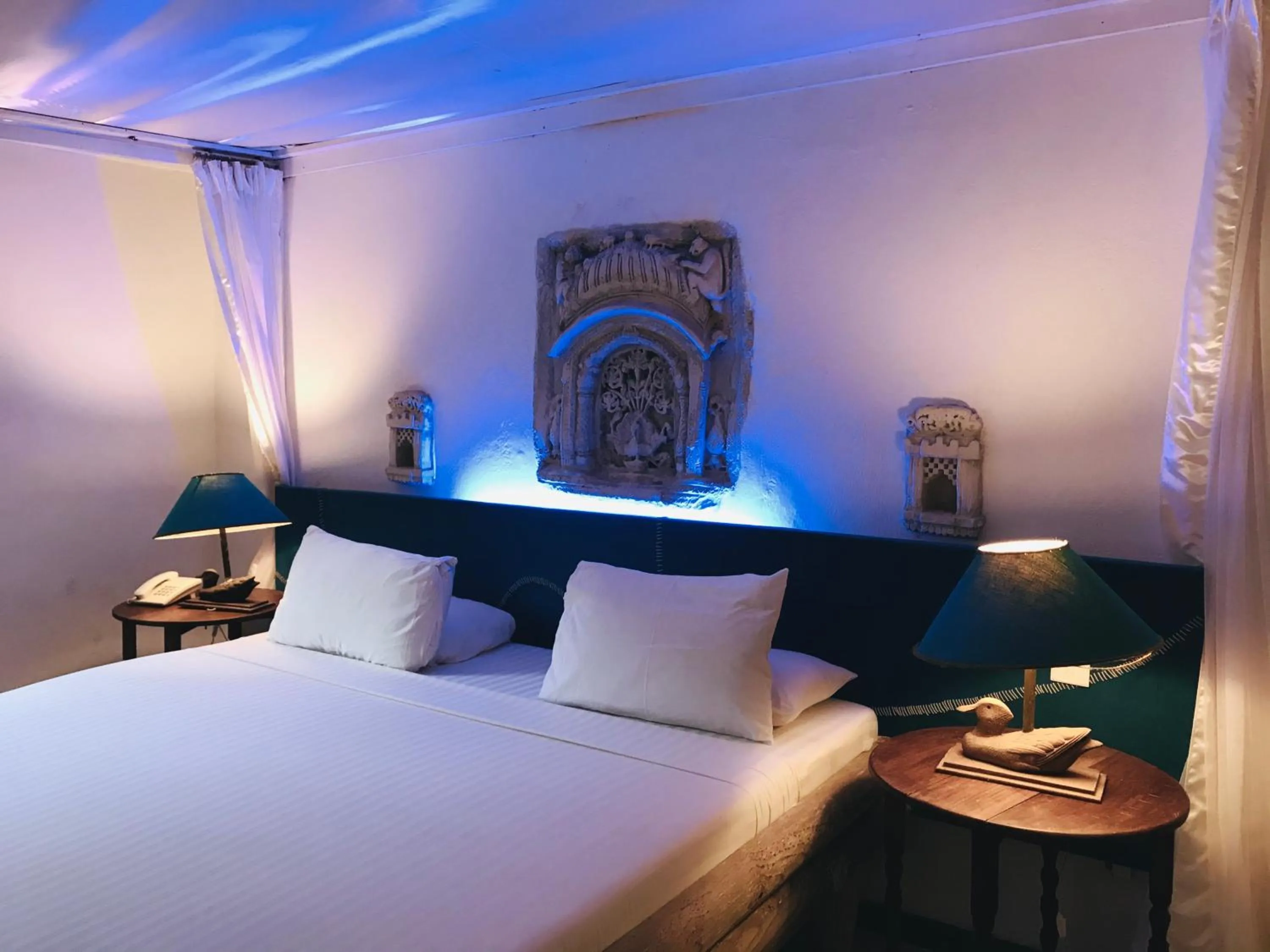 Bedroom, Bed in White Elephant Sea Lodge