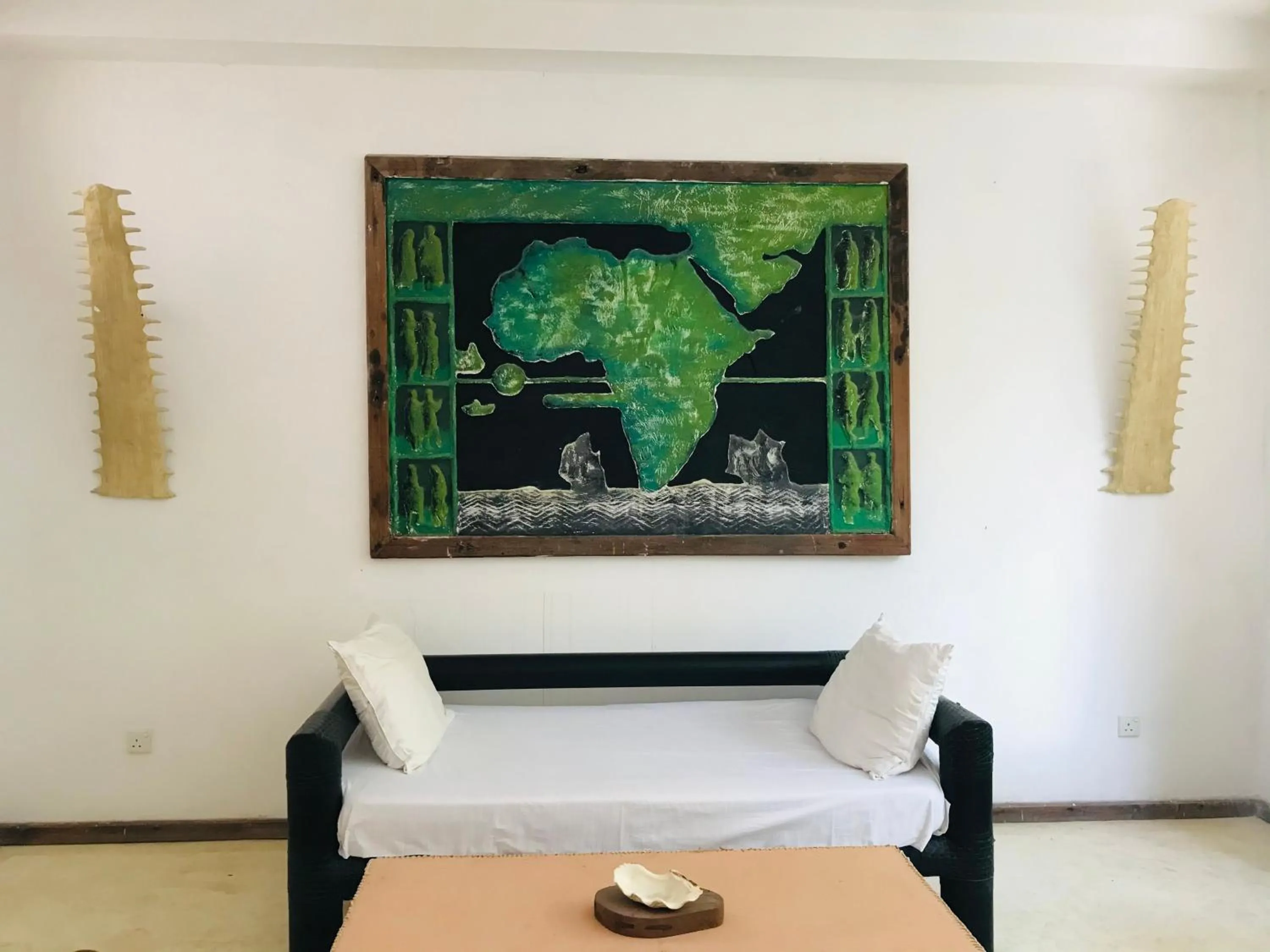 Living room in White Elephant Sea Lodge