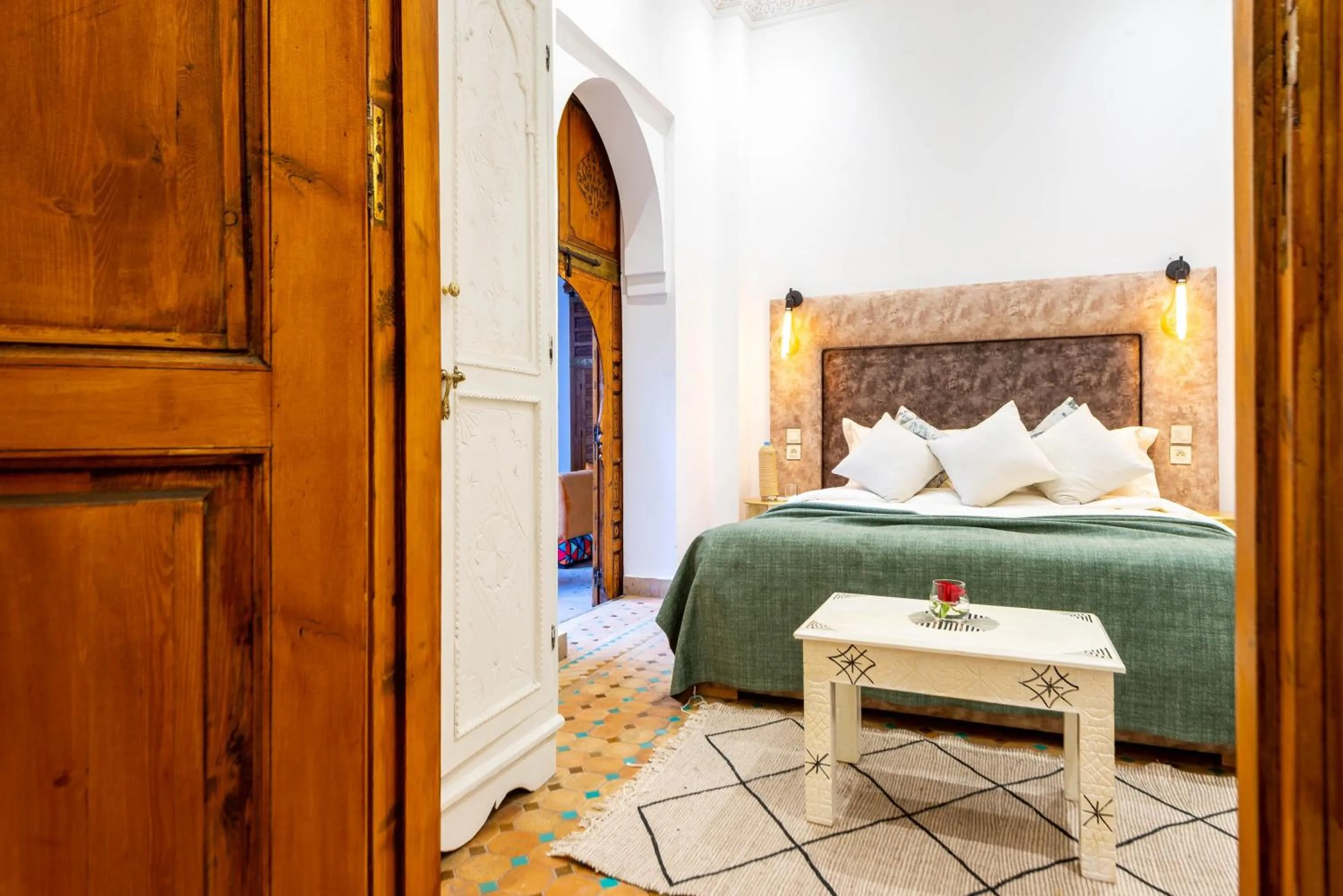 Photo of the whole room, Bed in Riad La Croix Berbere Deluxe
