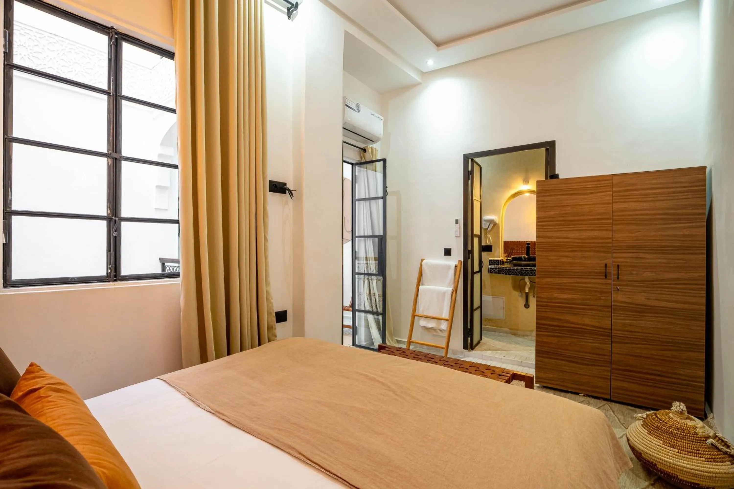 Bed in Riad La Croix Berbere Deluxe